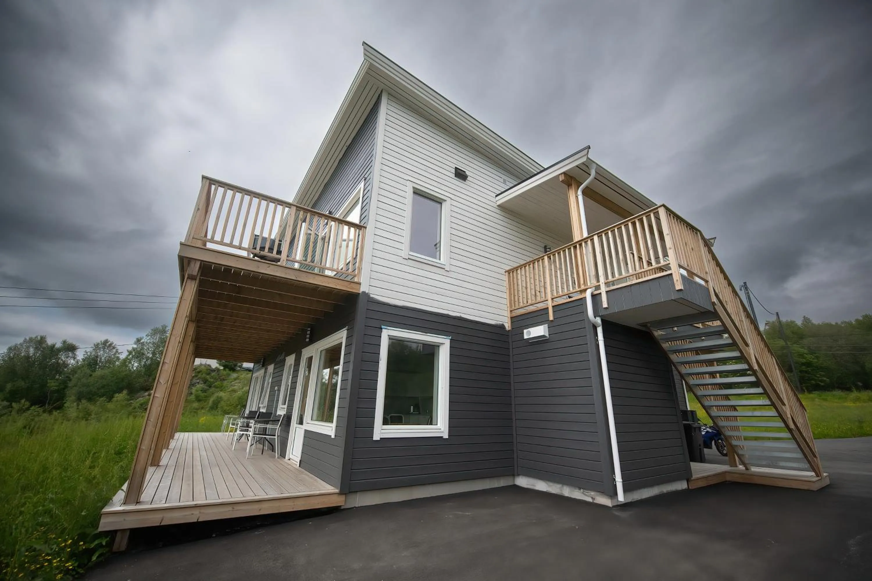 Property building in Senja Fjordhotell and Apartments