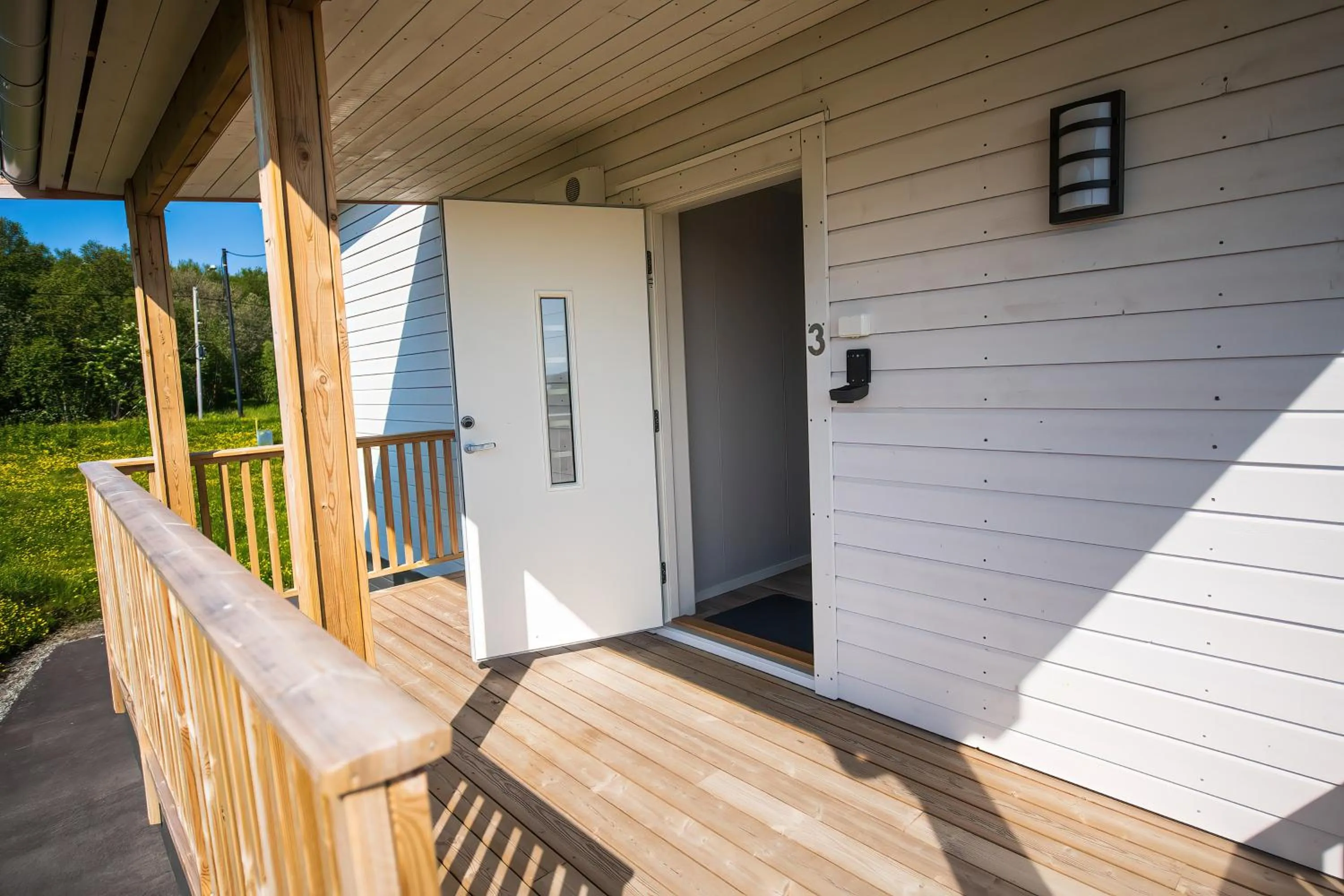 Facade/entrance in Senja Fjordhotell and Apartments