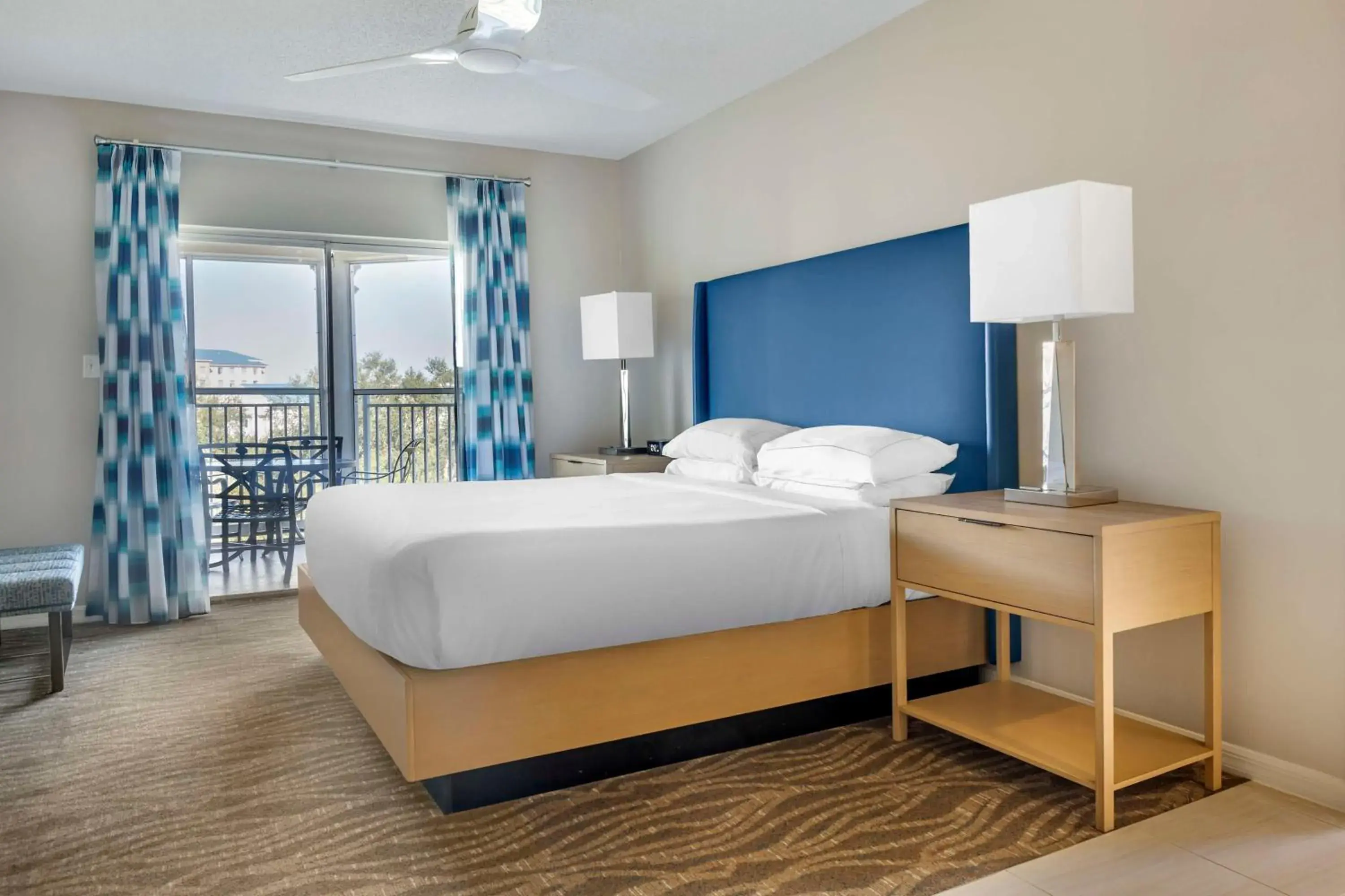 Bed in Hilton Grand Vacations Club SeaWorld Orlando Bed in Hilton Grand Vacations Club SeaWorld Orlando