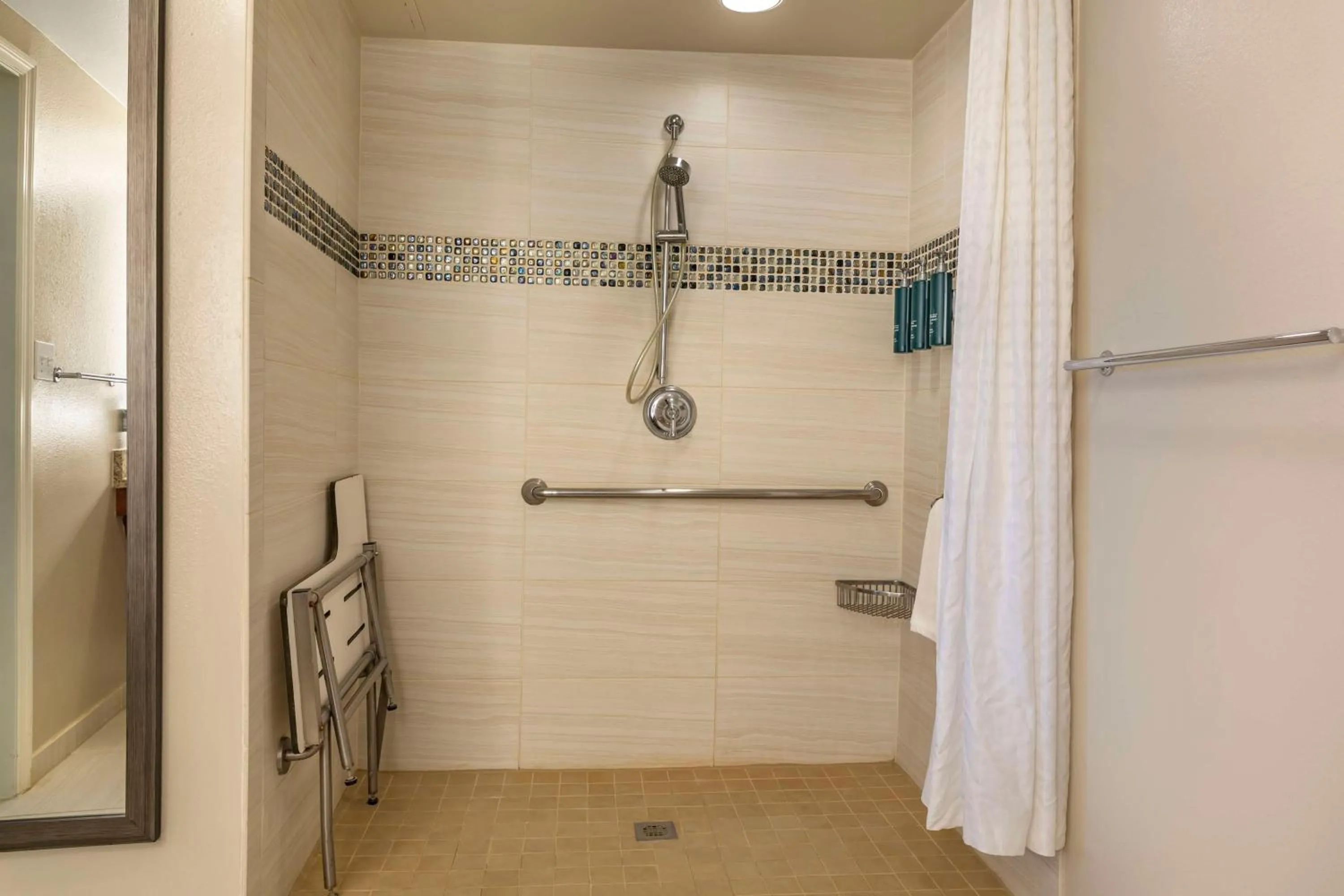 Bathroom in Hilton Grand Vacations Club SeaWorld Orlando