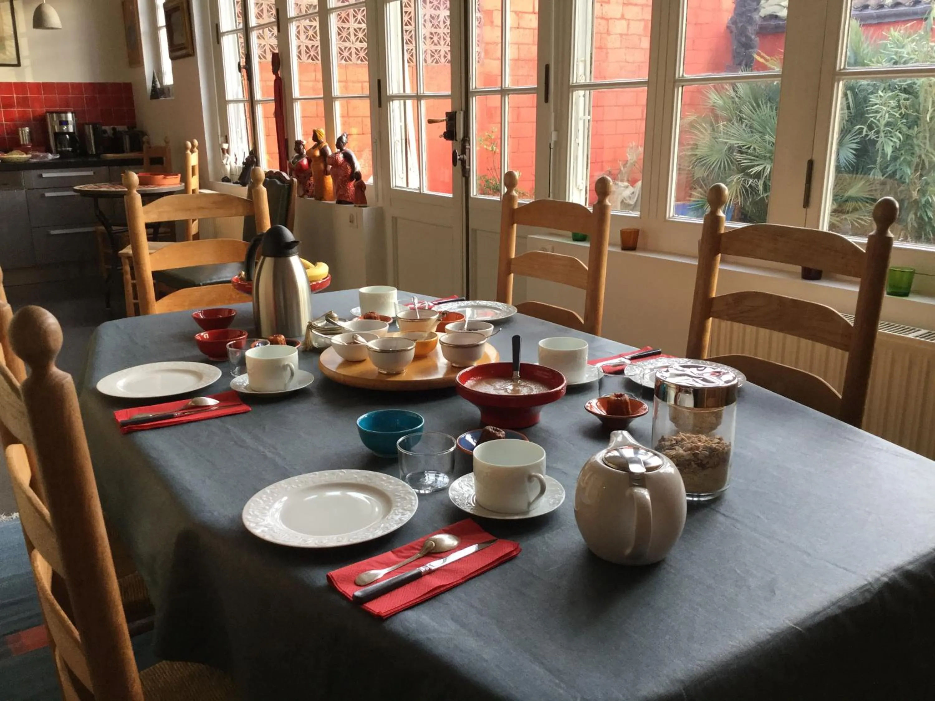 Continental breakfast in La Ferrade Chambres d'Hôtes B&B