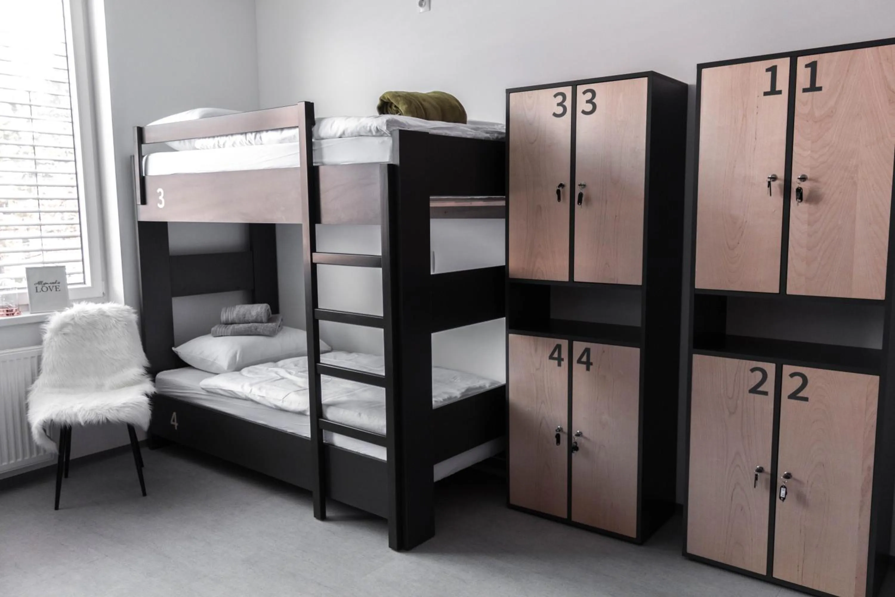 Single Bed in 6-Bed Dormitory Room in MS Sparrow Hostel