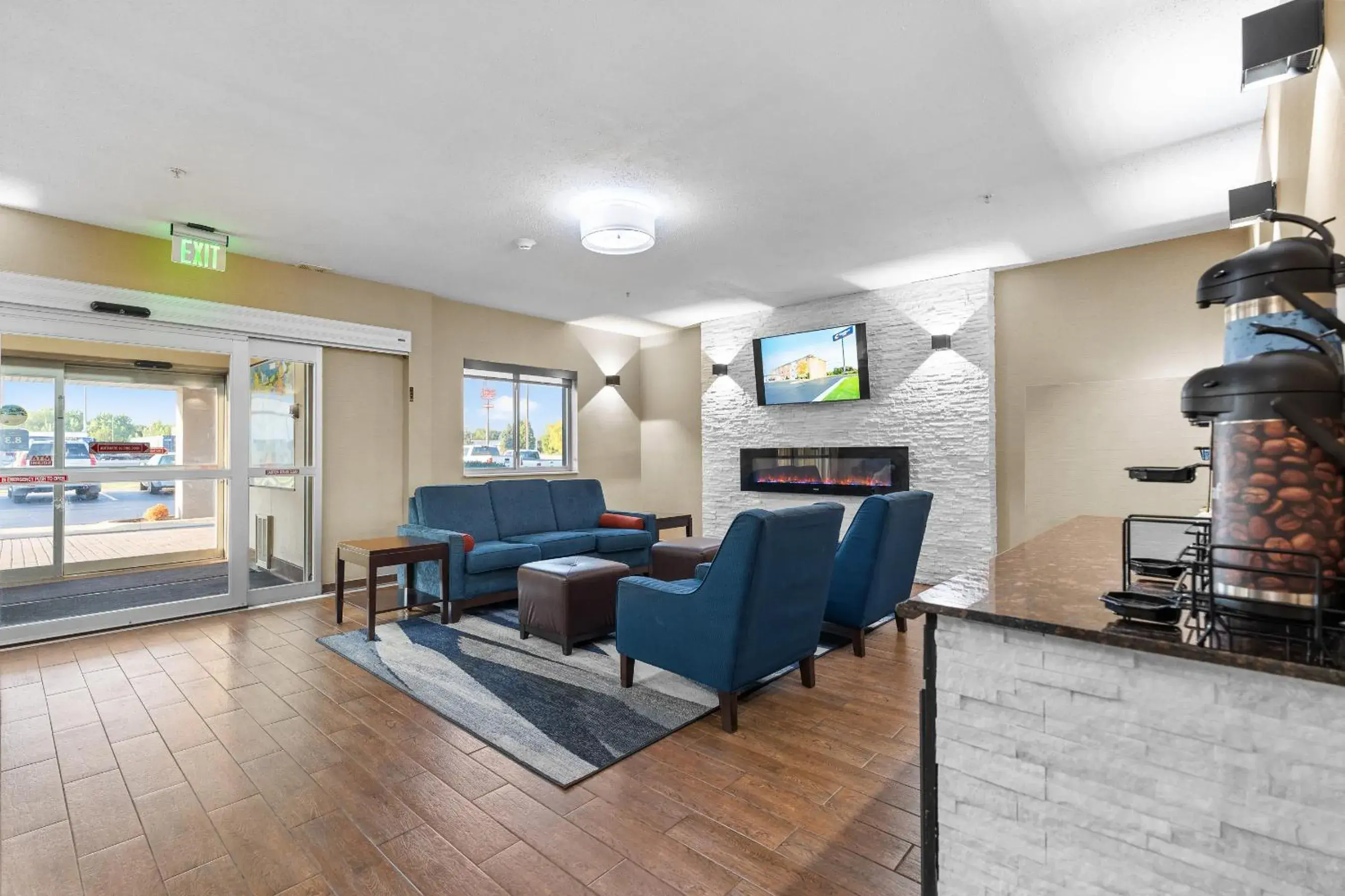 Lobby or reception in Comfort Inn Hobart-Merrillville I-65 Lobby or reception in Comfort Inn Hobart-Merrillville I-65