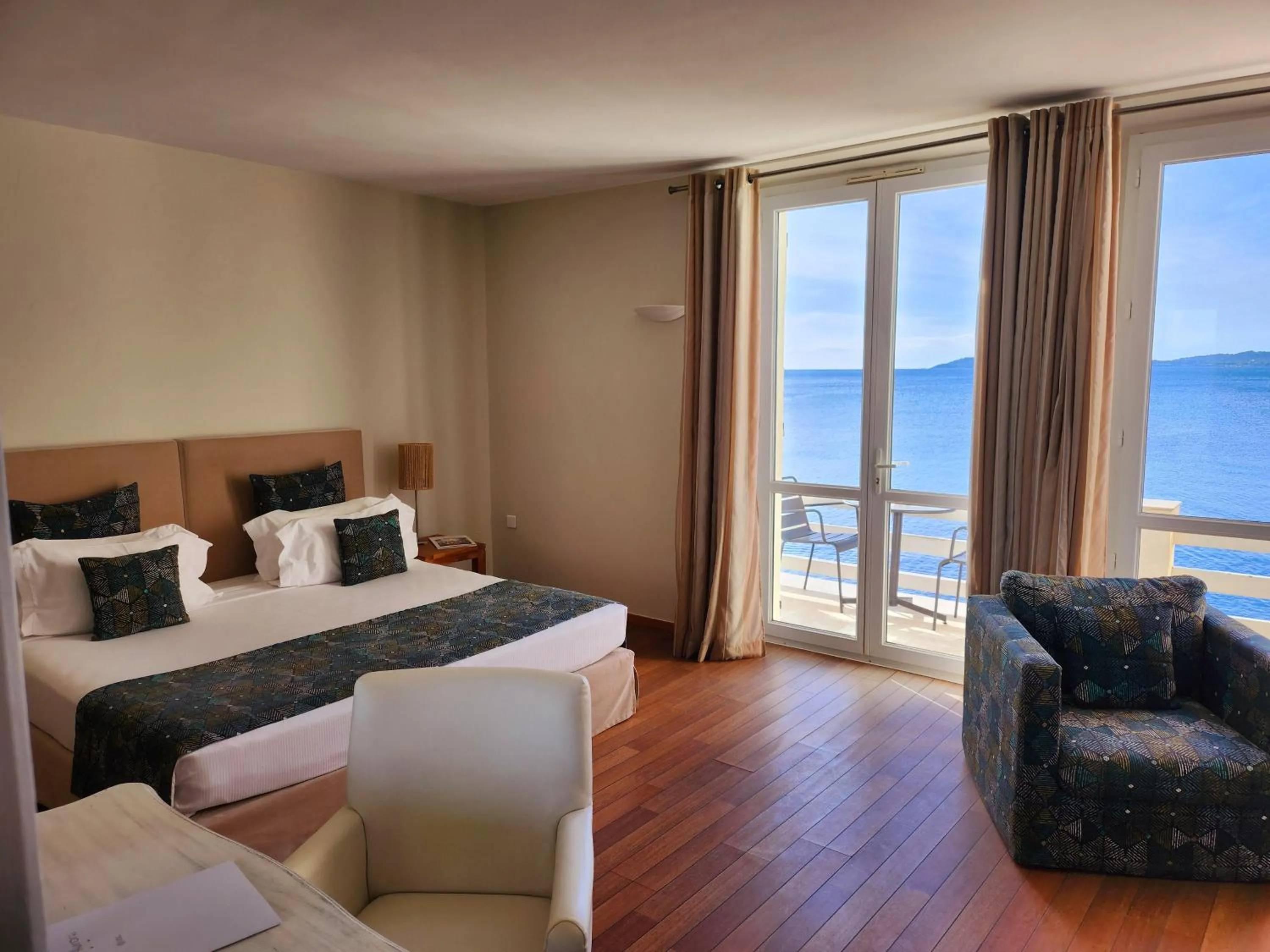 Bed in La Belle Aurore