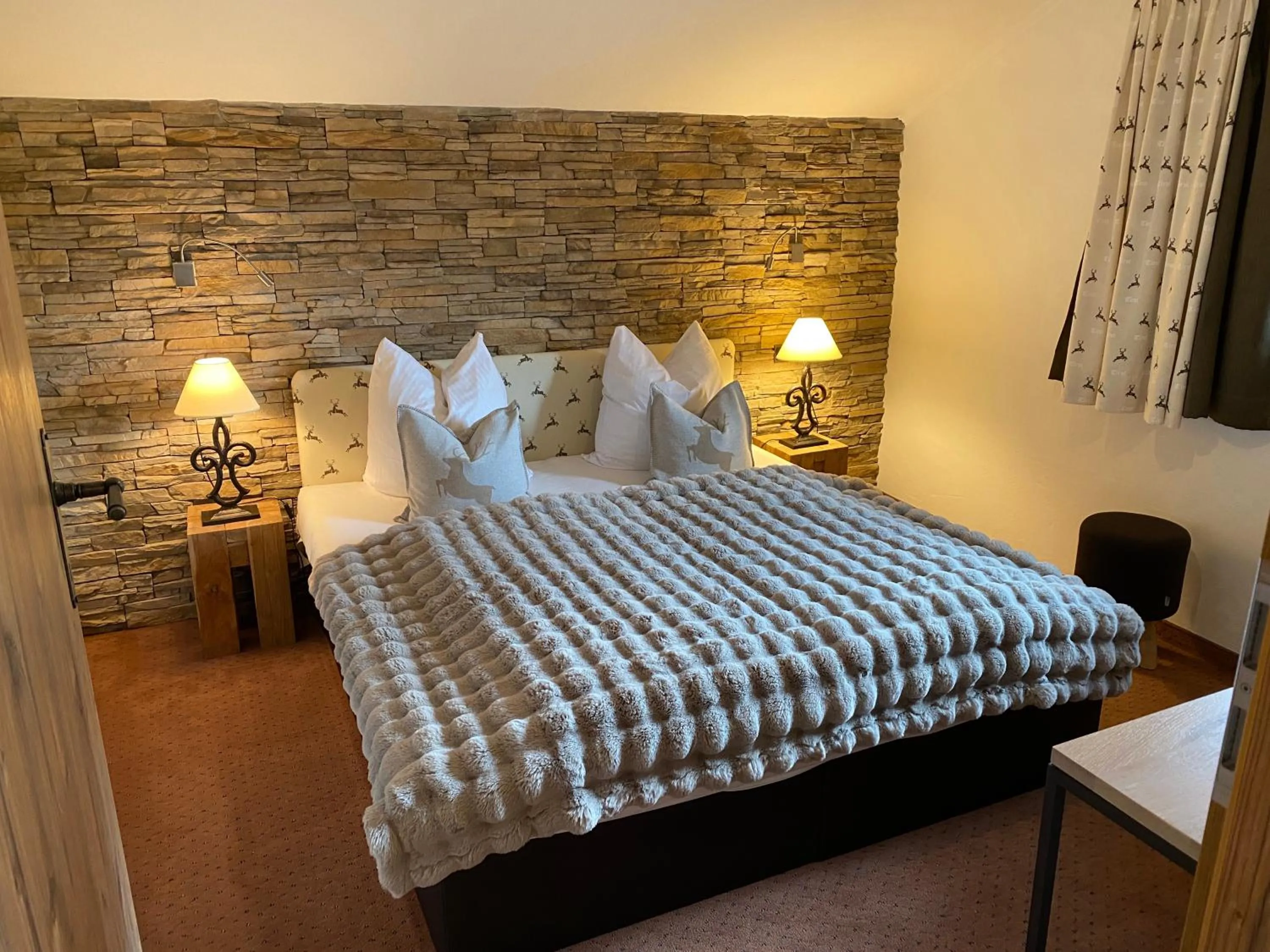 Bed in Ferienwohnungen Jägerheim & Jägerhaus