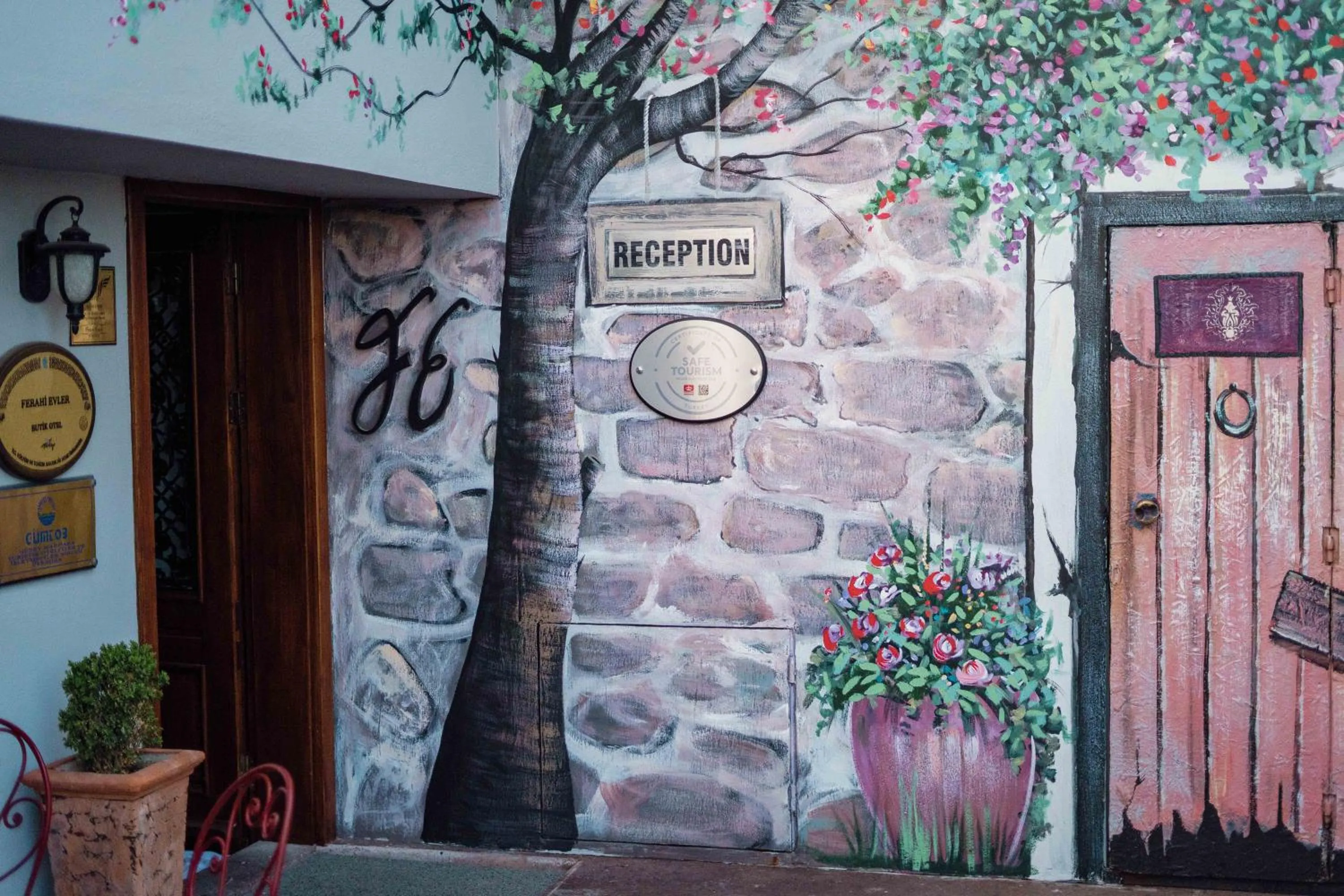 Facade/entrance in Ferahi Evler Ayvalık