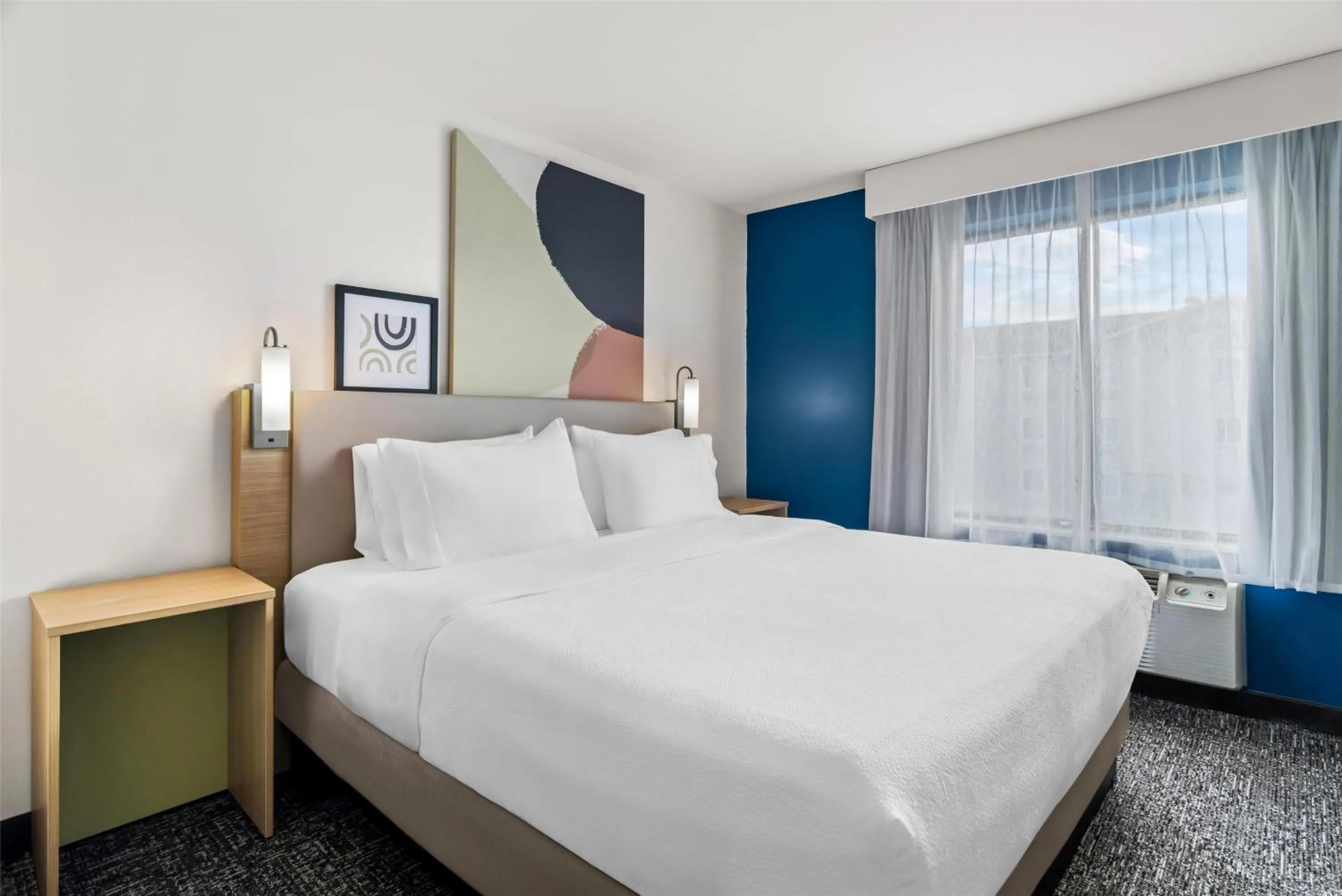 Bed in Spark By Hilton Merrillville