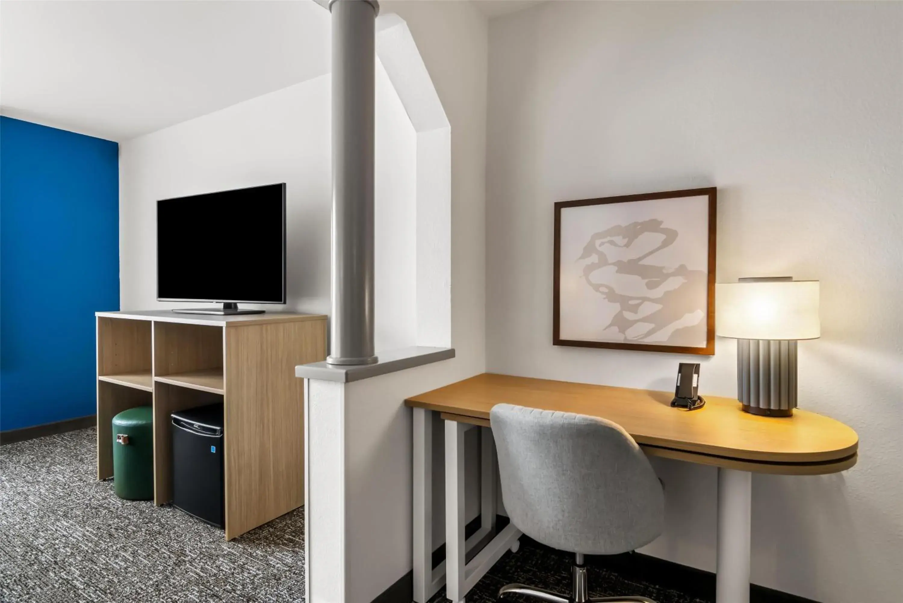 King Room with Sofa Bed - Non-Smoking in Spark By Hilton Merrillville King Room with Sofa Bed - Non-Smoking in Spark By Hilton Merrillville