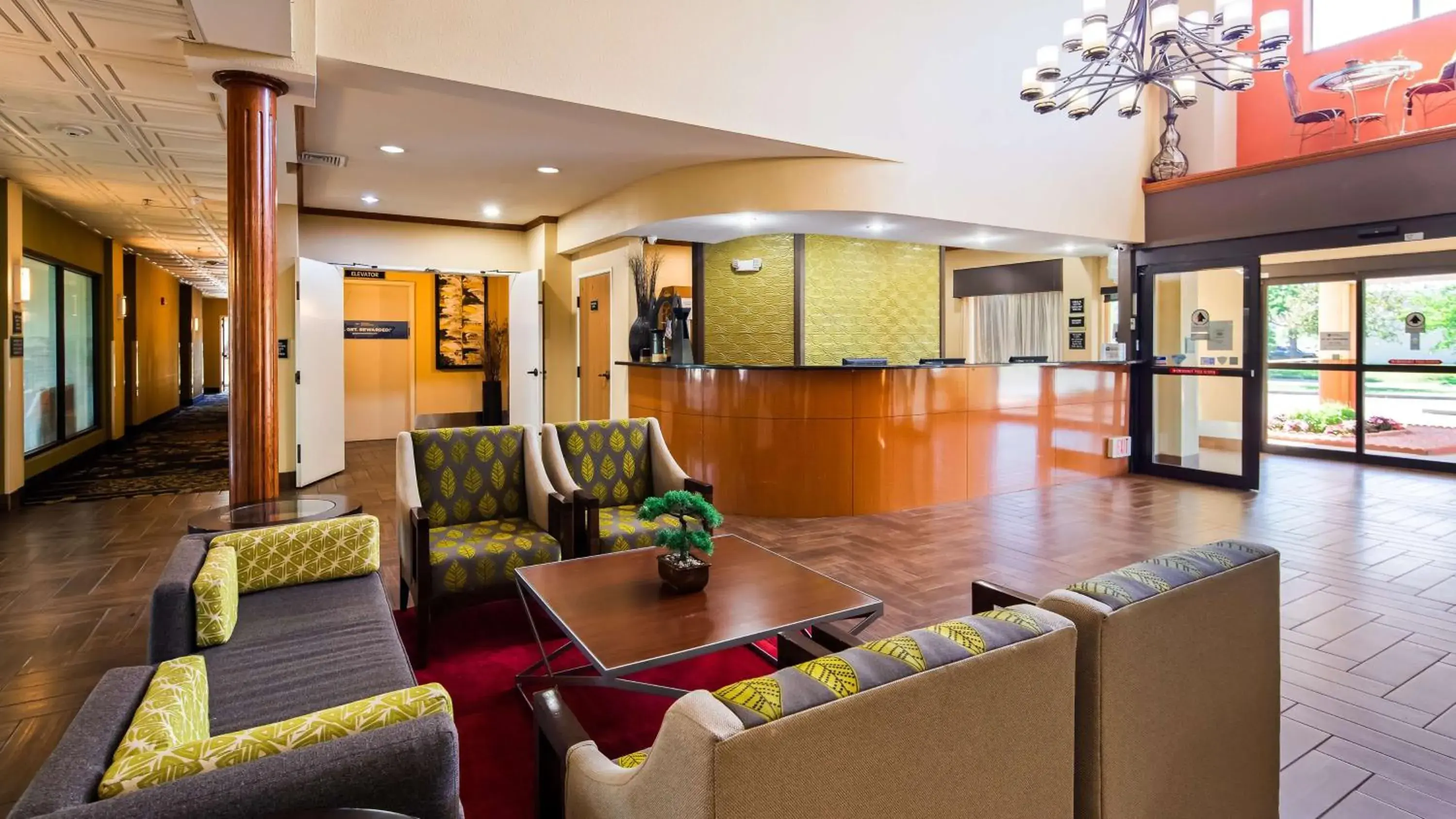 Lobby or reception, Lobby/Reception in Inn & Suites of Merrillville