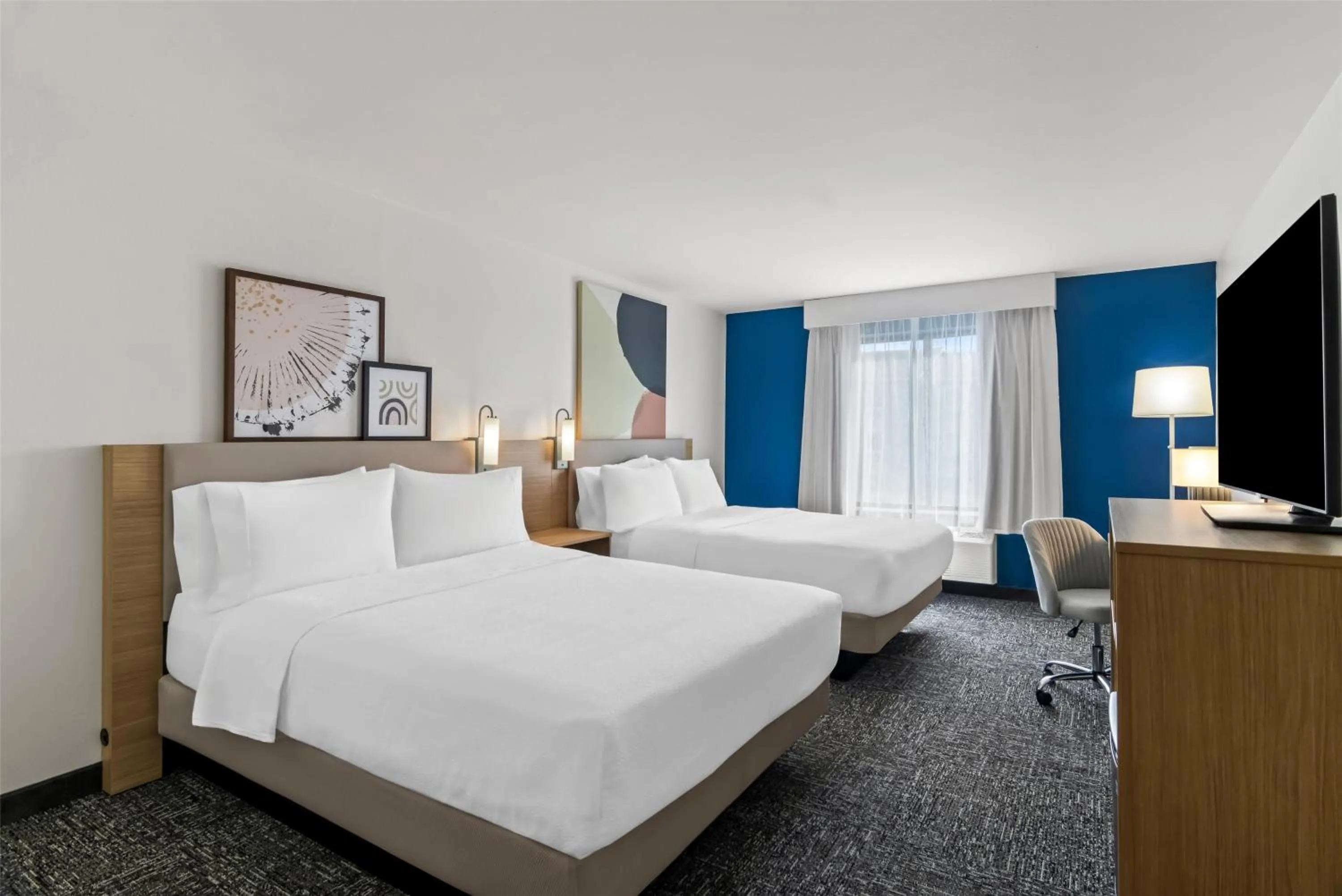 Bed in Spark By Hilton Merrillville