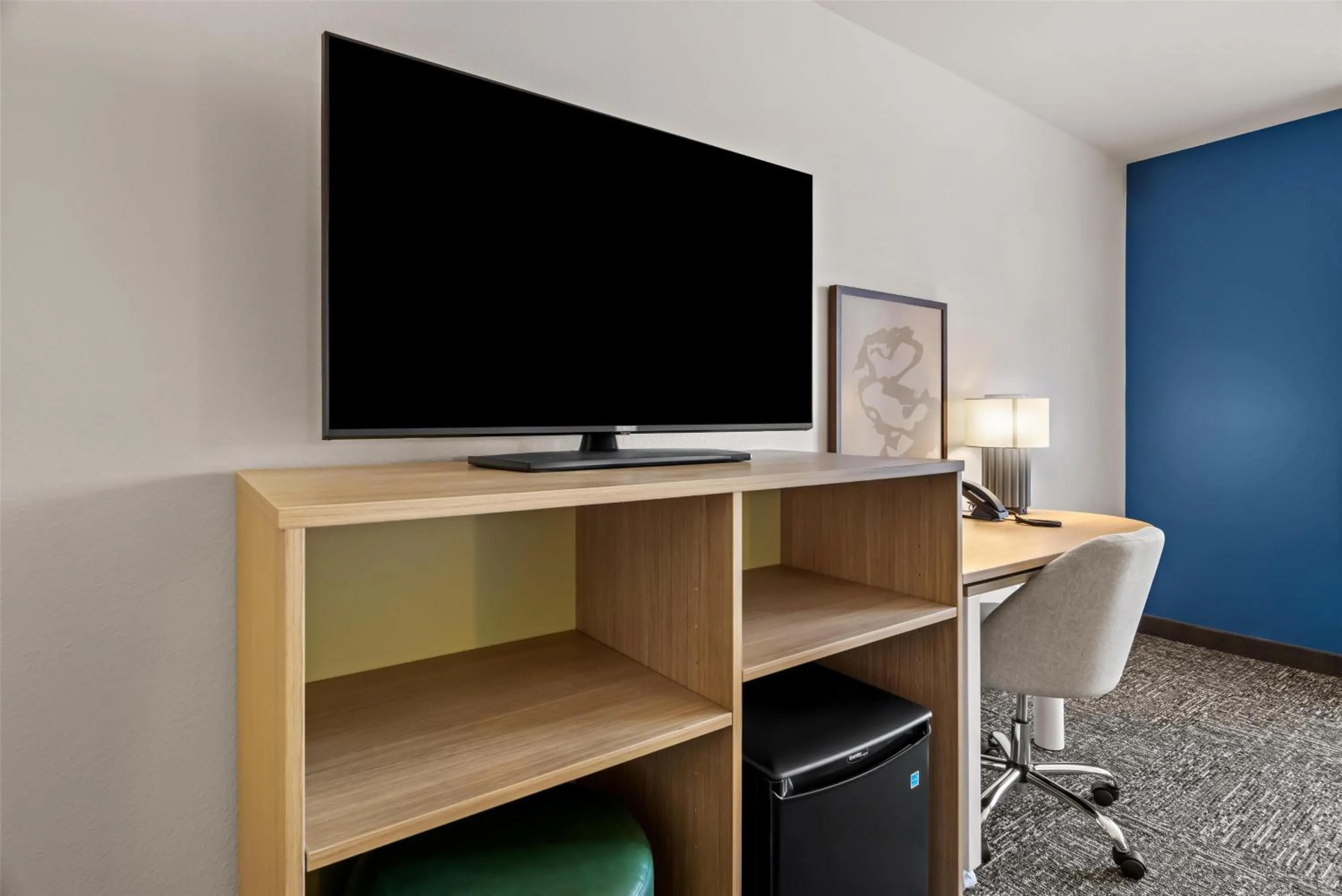 Bedroom in Spark By Hilton Merrillville