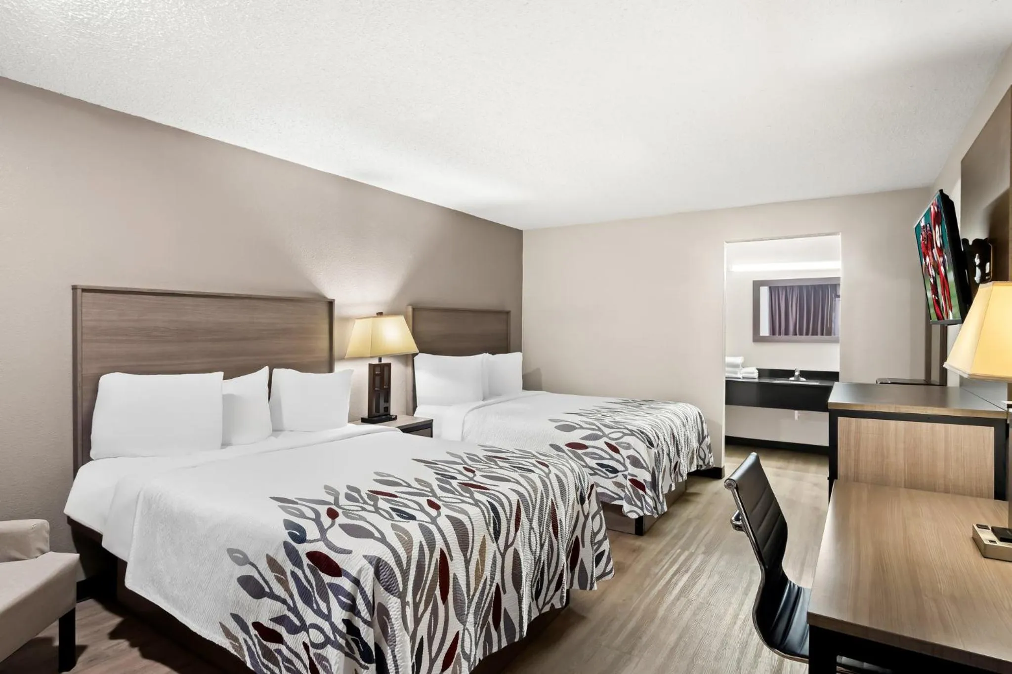 Photo of the whole room, Bed in Red Roof Inn & Conference Center McKinney