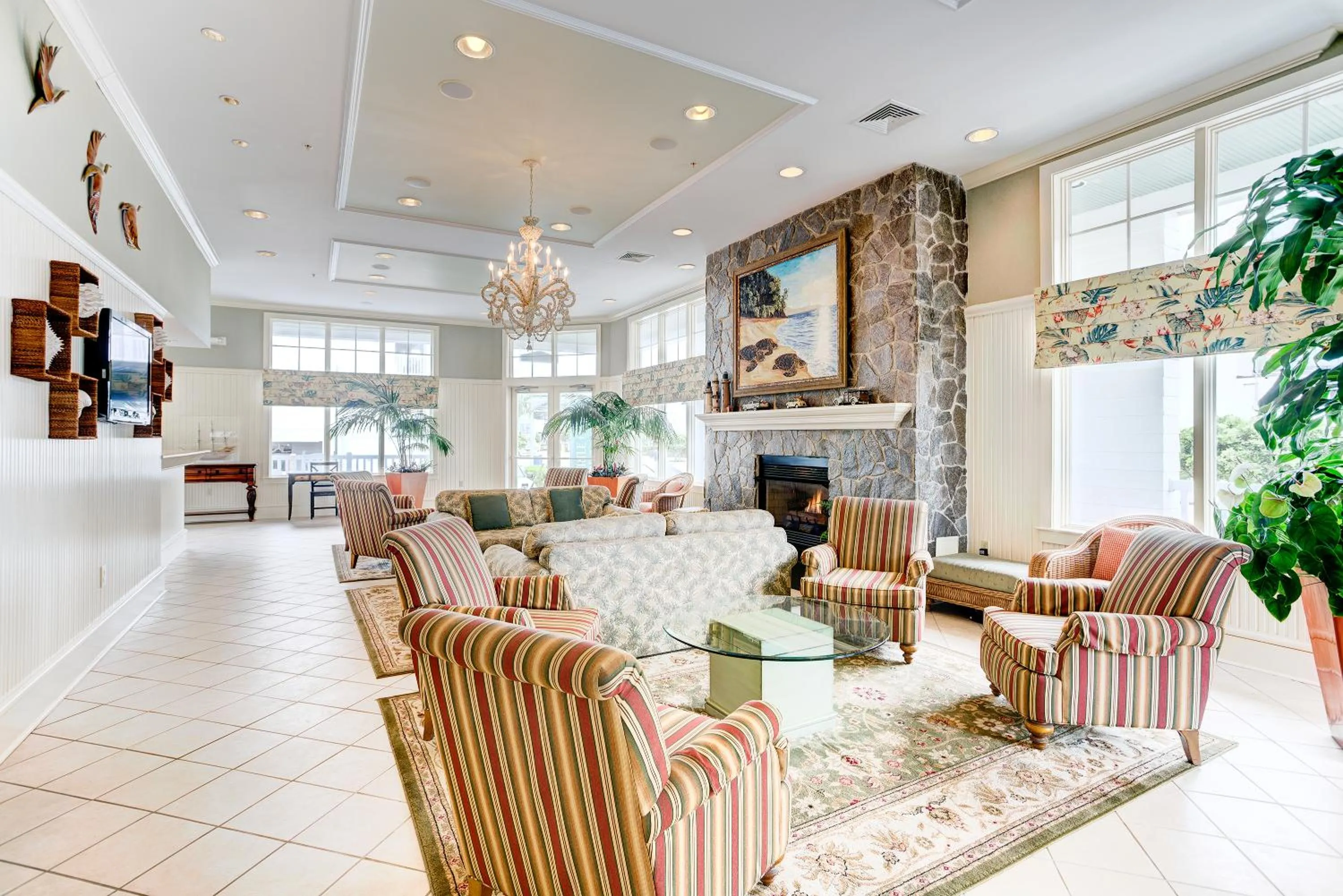 Communal lounge/ TV room in Turtle Cay Resort