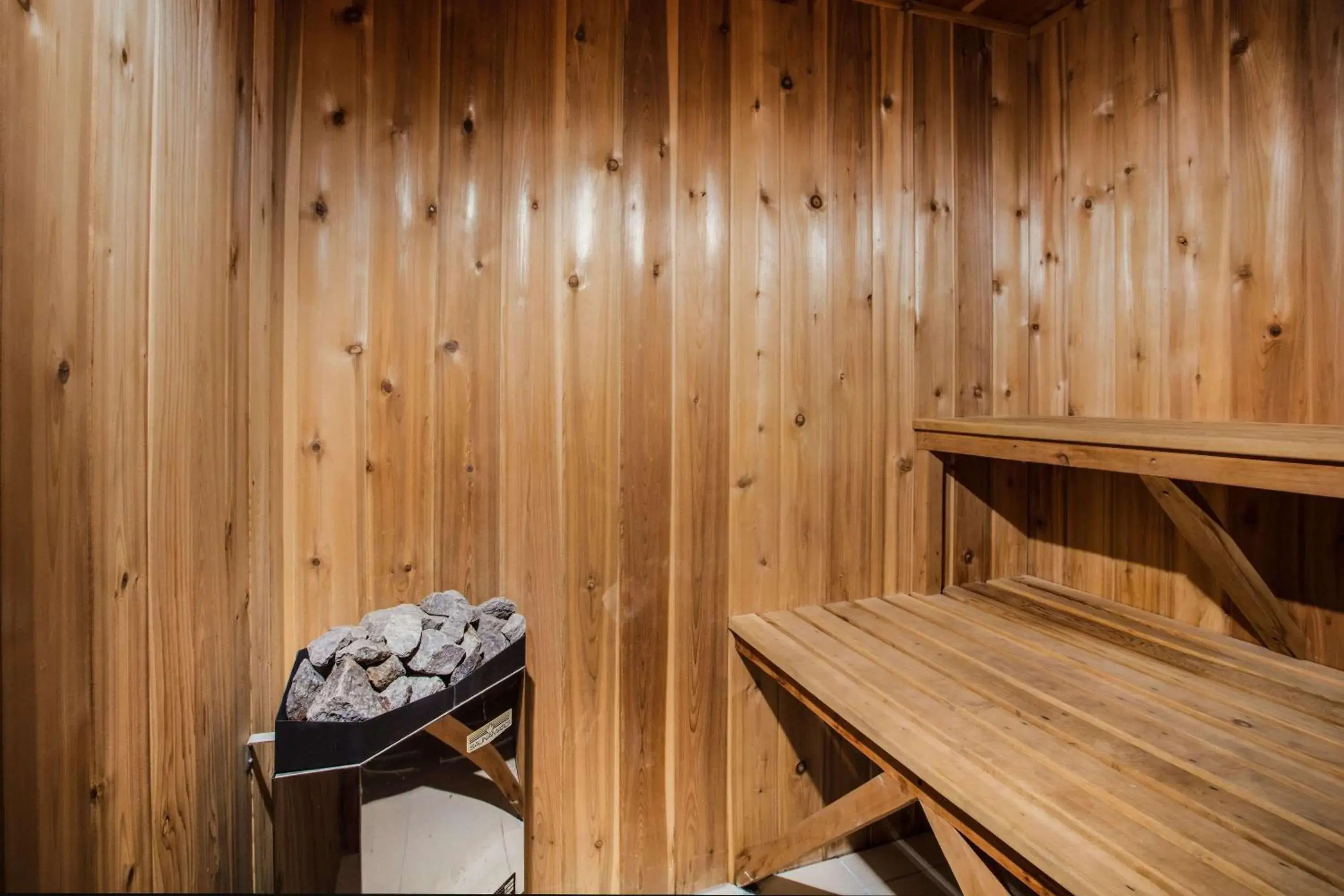 Spa and wellness centre/facilities in Ramada by Wyndham Jackson's Point Spa and wellness centre/facilities in Ramada by Wyndham Jackson's Point