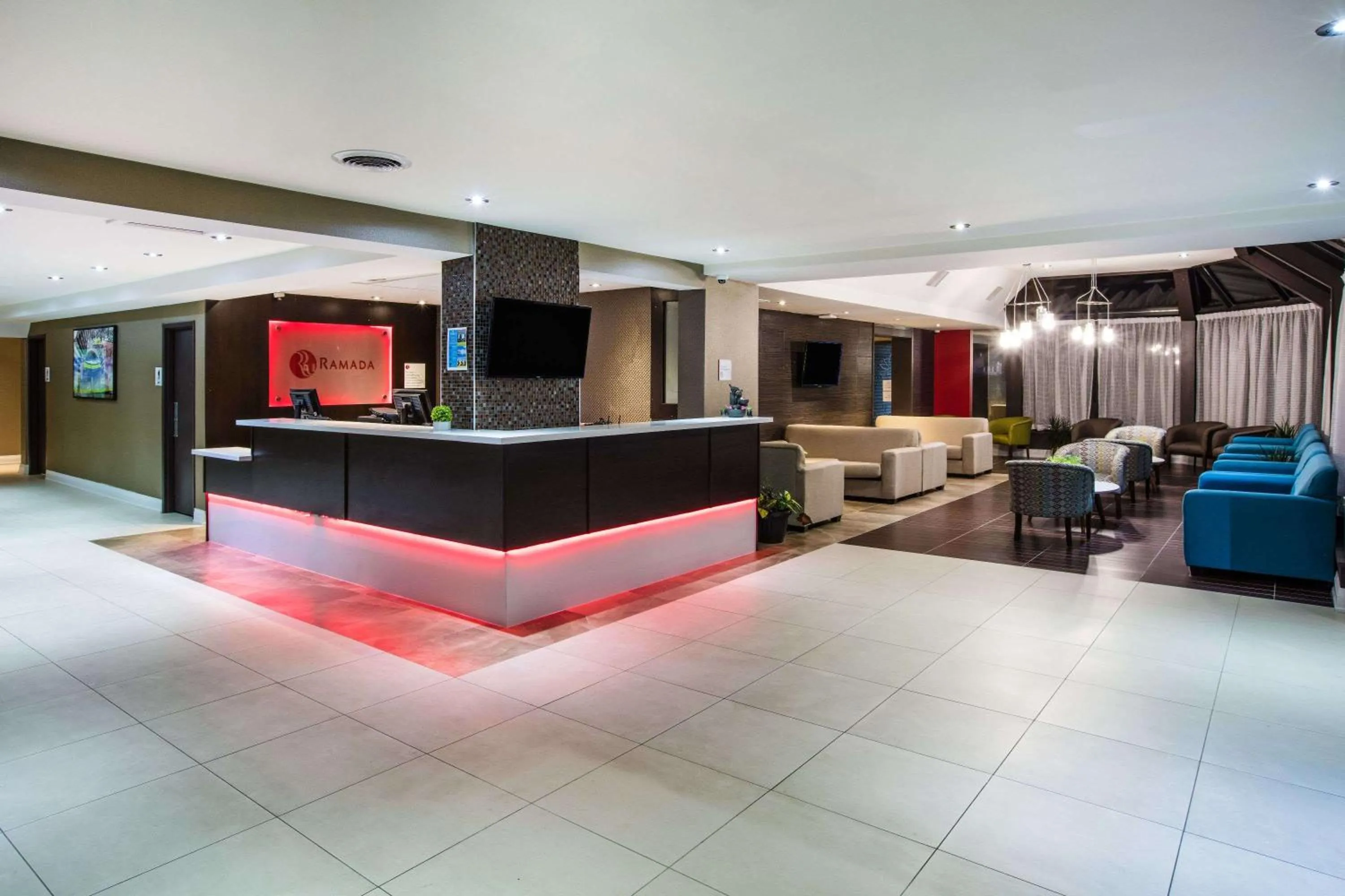 Lobby or reception in Ramada by Wyndham Jackson's Point