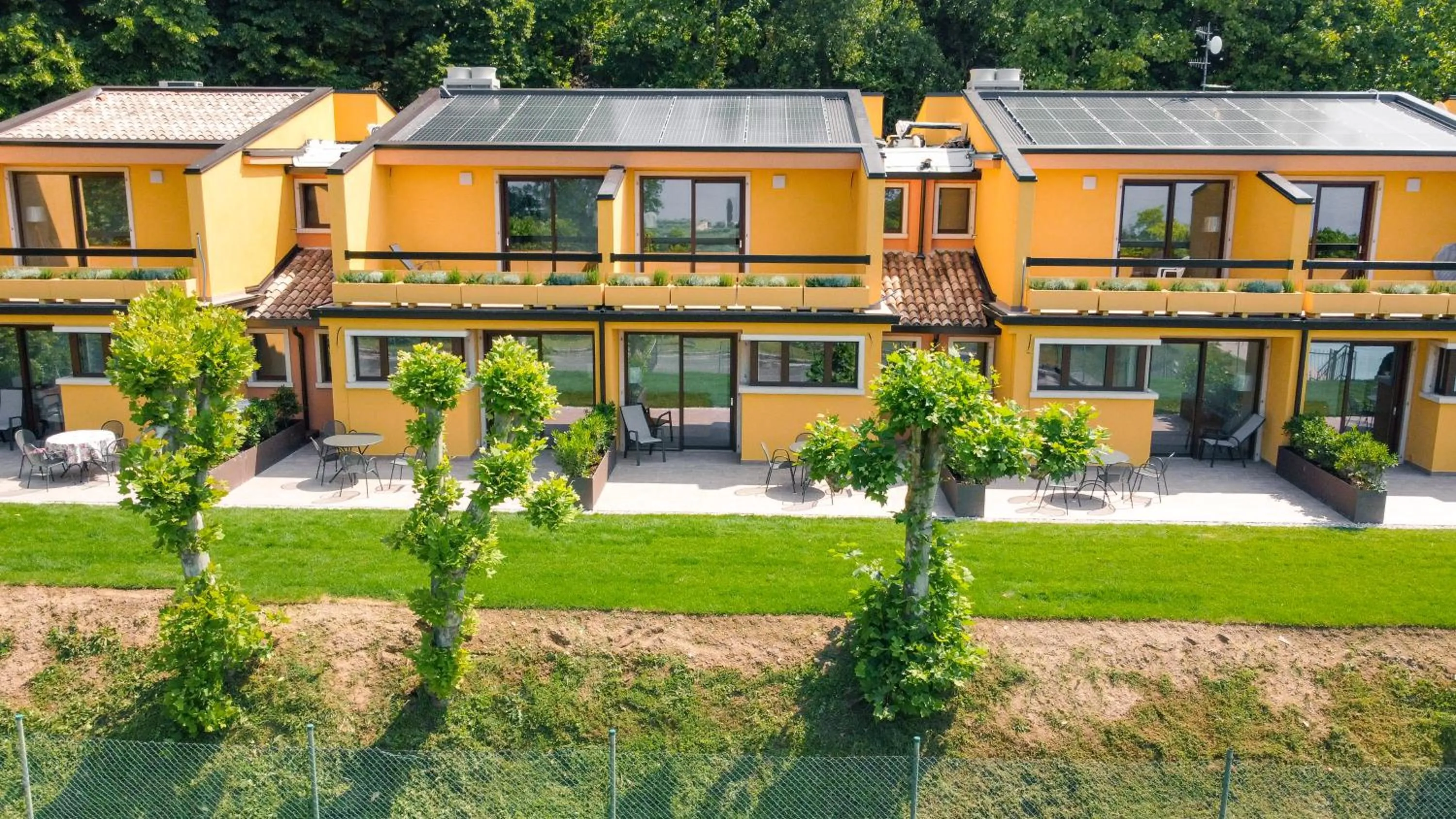 Property building in Residence Vignol