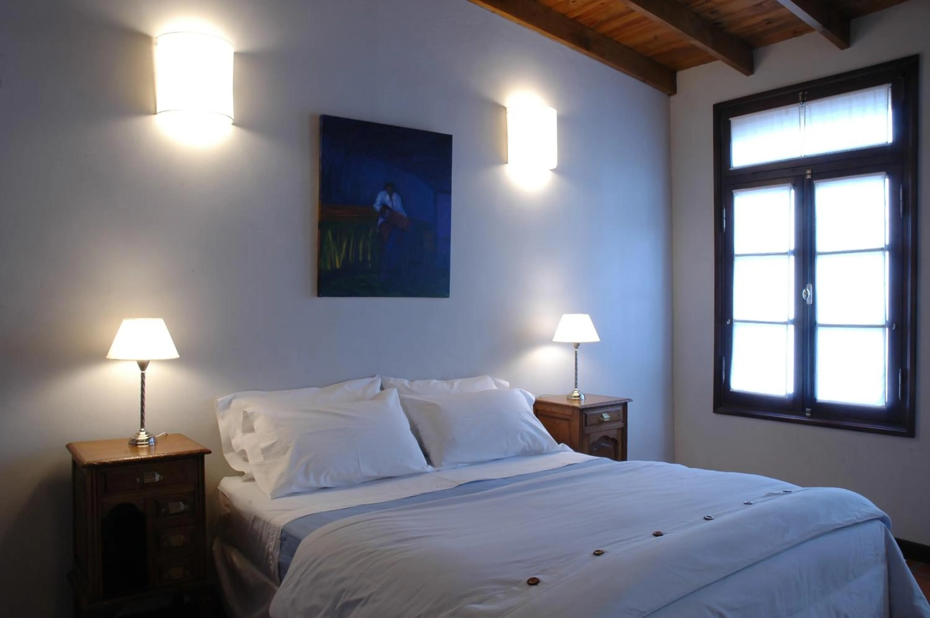 Photo of the whole room, Bed in Posada Gotan