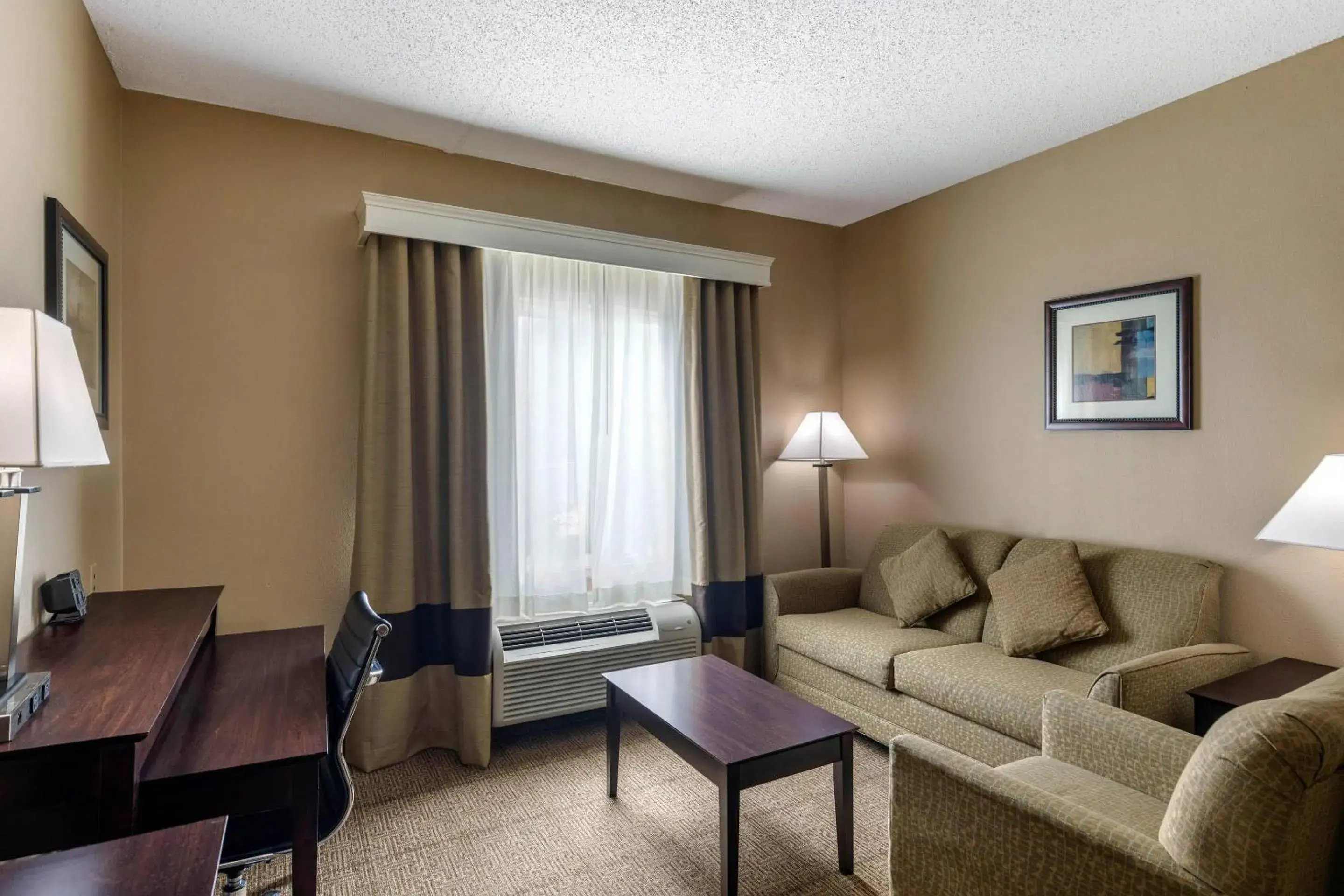 Bedroom in Comfort Suites The Colony - Plano West Bedroom in Comfort Suites The Colony - Plano West