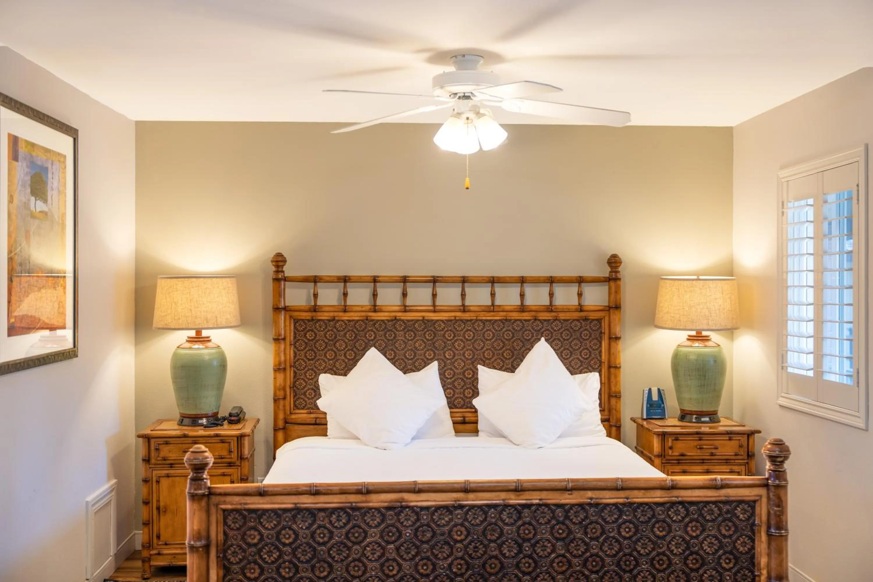 Bed in The Inn on Pine