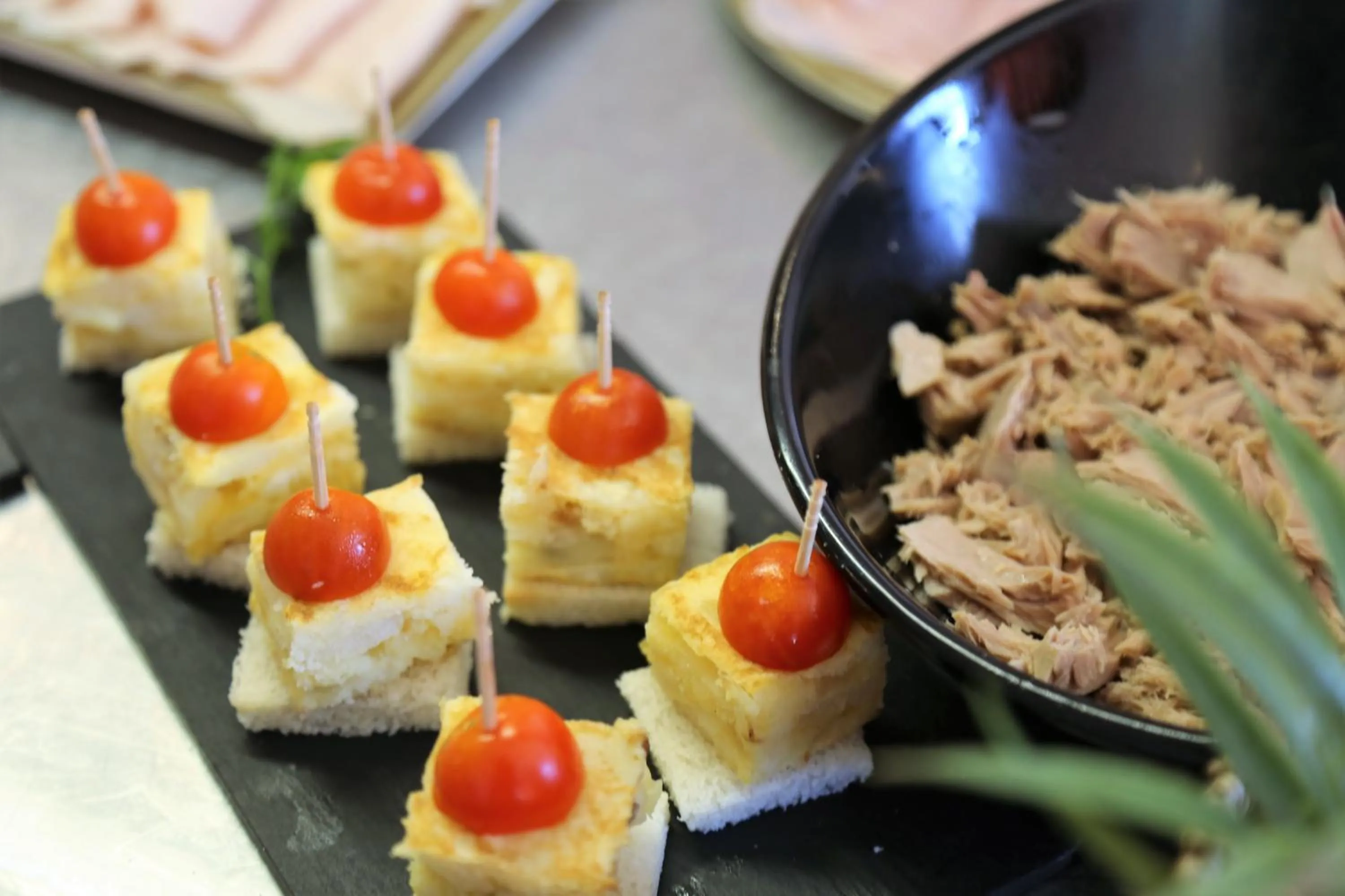 Buffet breakfast in Arcos de Montemar