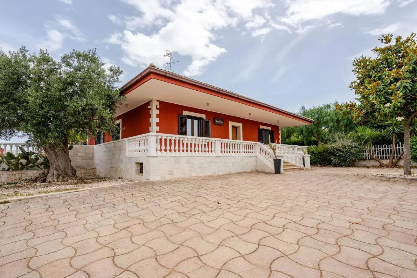 Property building in Massaroom Property building in Massaroom