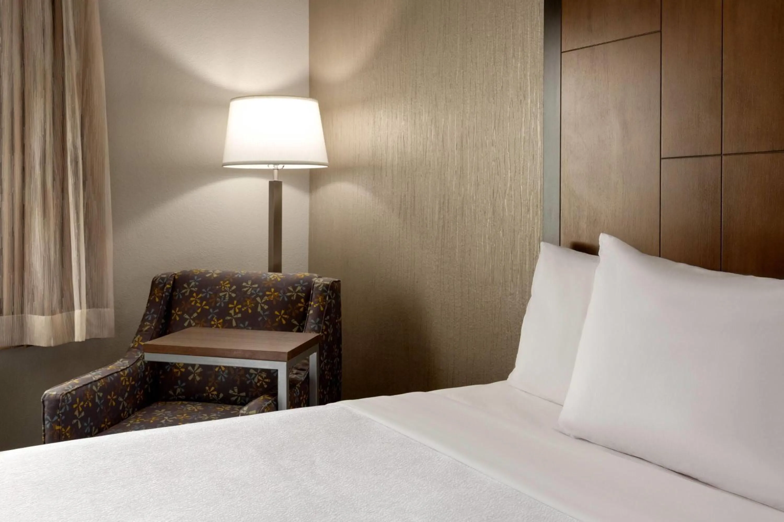 Photo of the whole room, Bed in La Quinta by Wyndham Fairbanks Airport