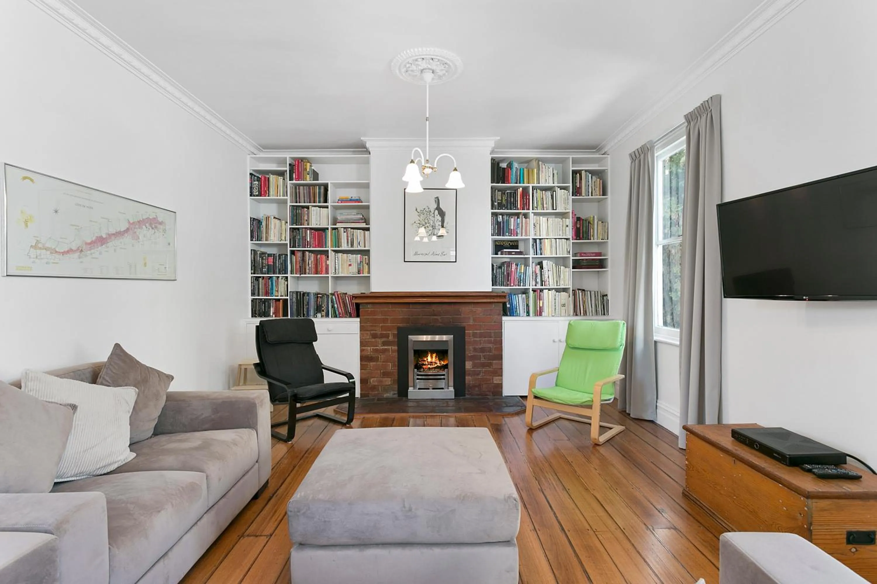 Amberley - circa 1880s Luxury - 5 b'rooms sleeps 9