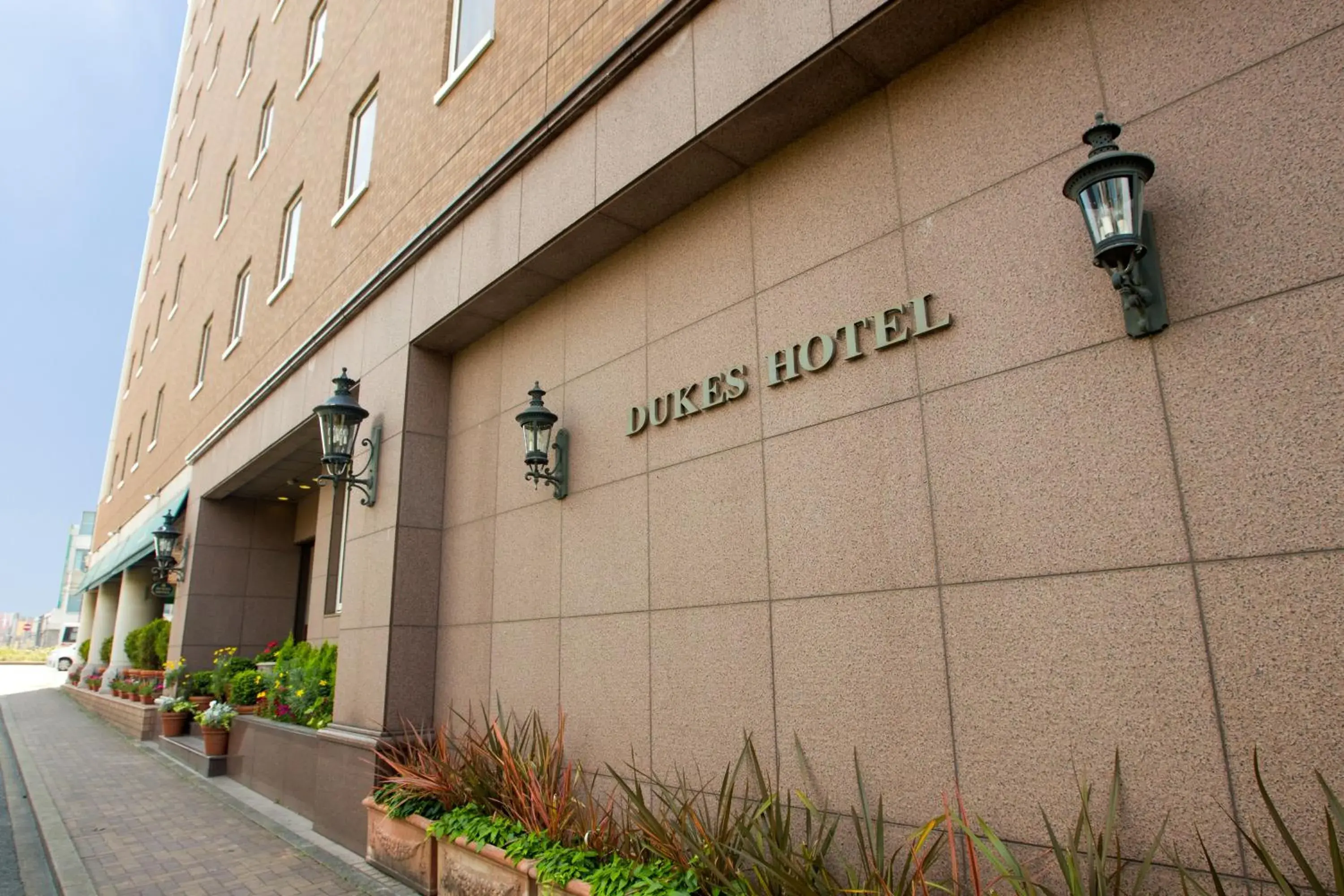 Facade/entrance in Dukes Hotel Nakasu Facade/entrance in Dukes Hotel Nakasu