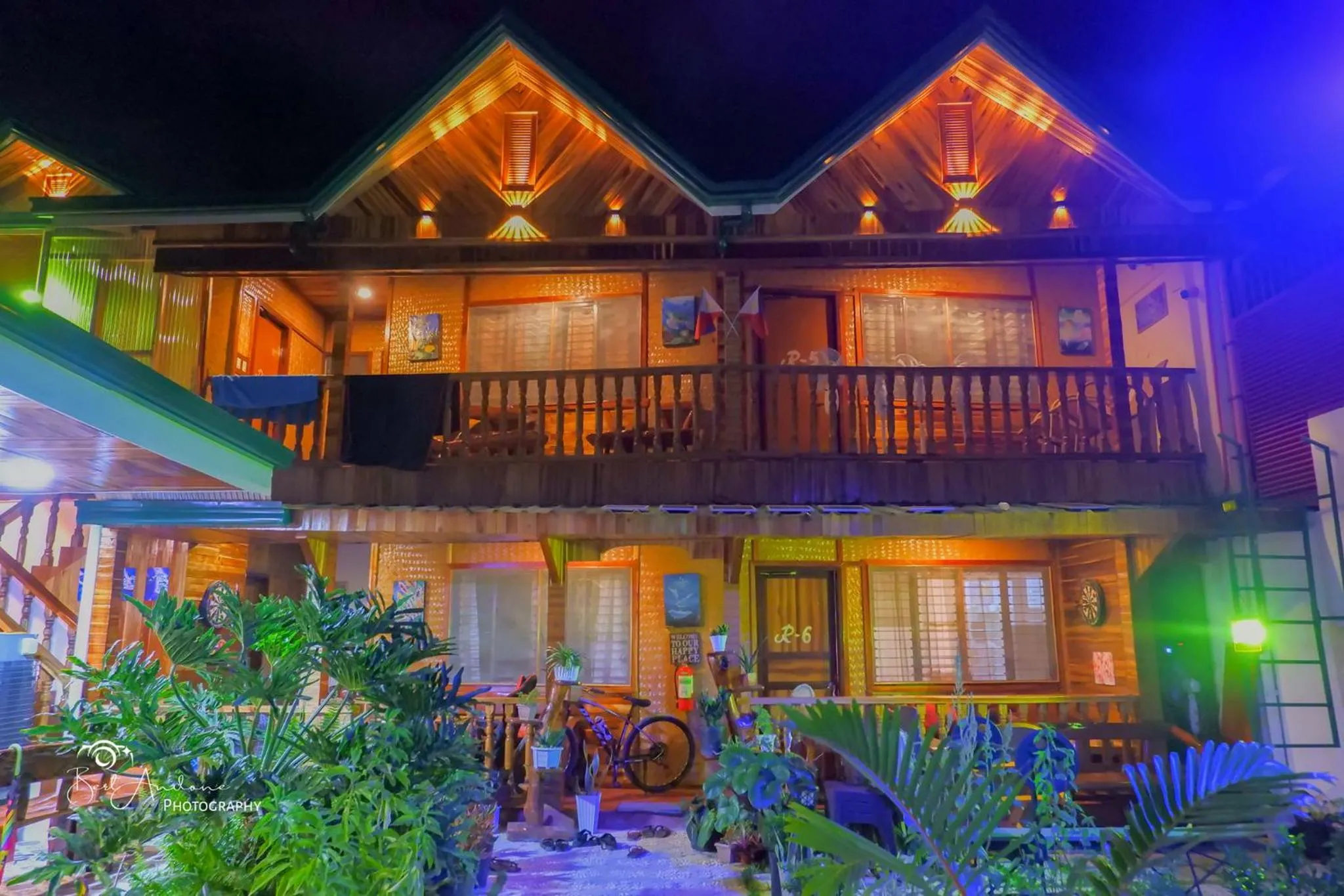 Property building in Aquarius - Port Barton
