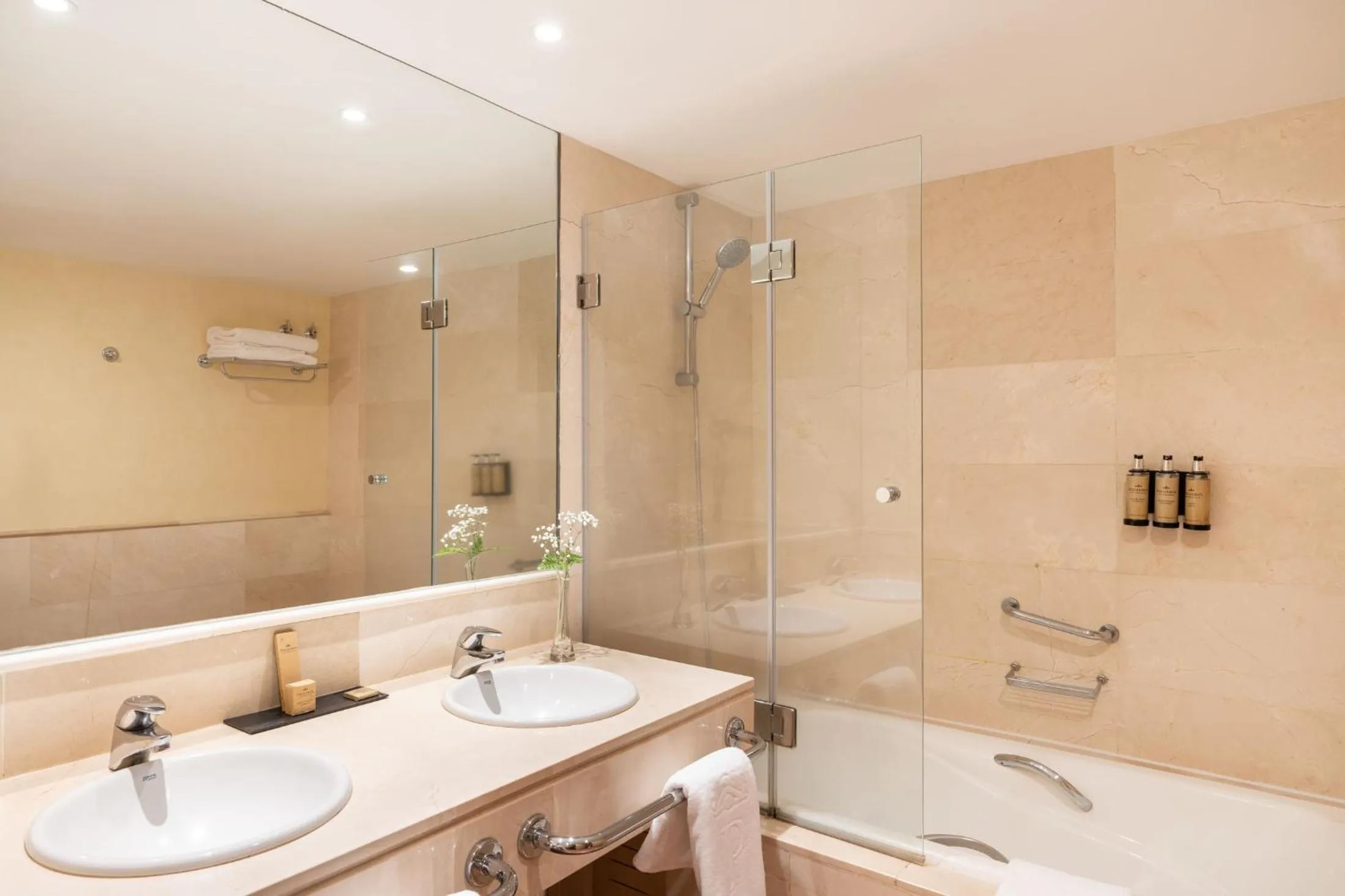 Bathroom in Parador de Cruz de Tejeda