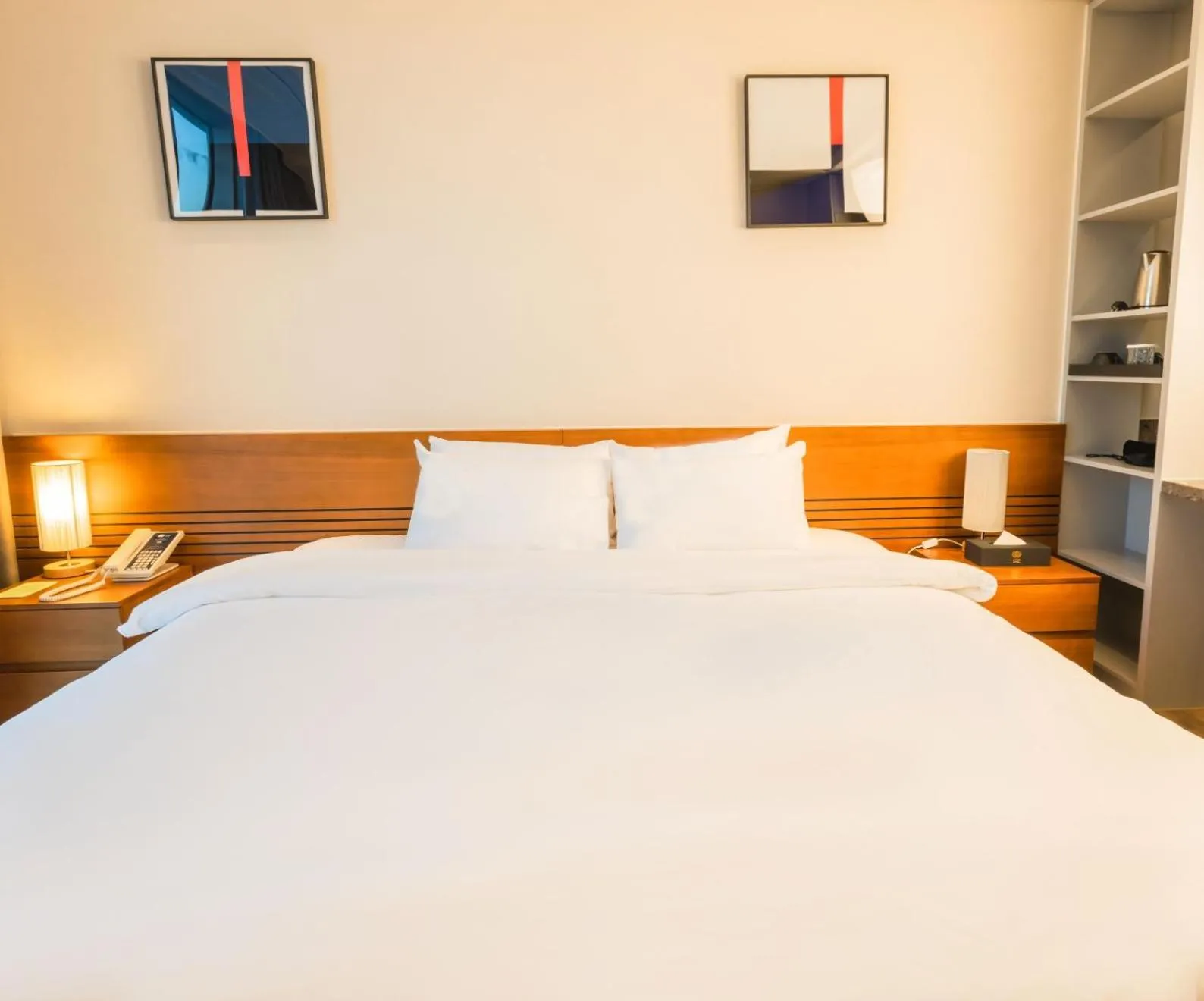 Bed in J One Hotel Cheongju