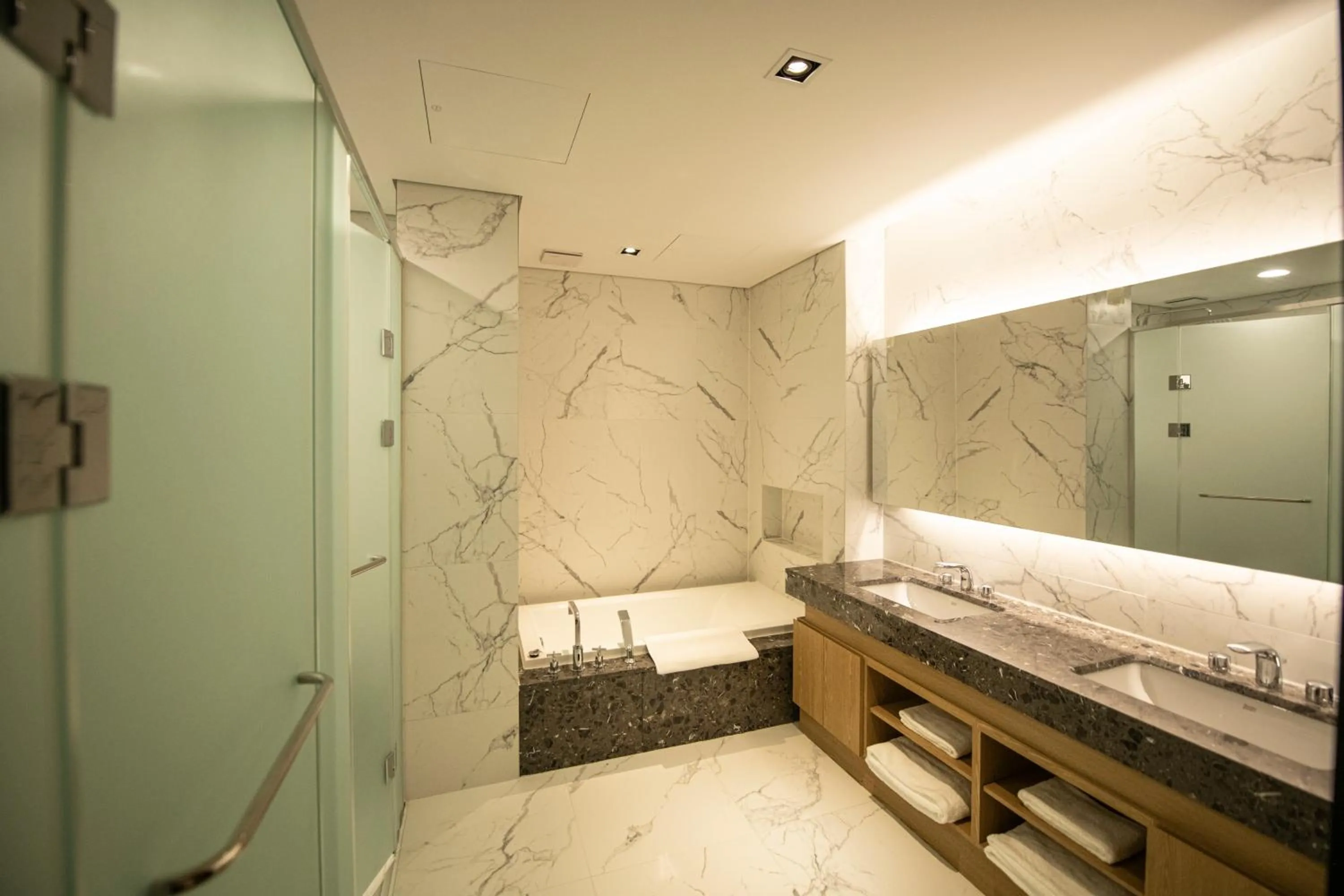 J One Hotel Cheongju