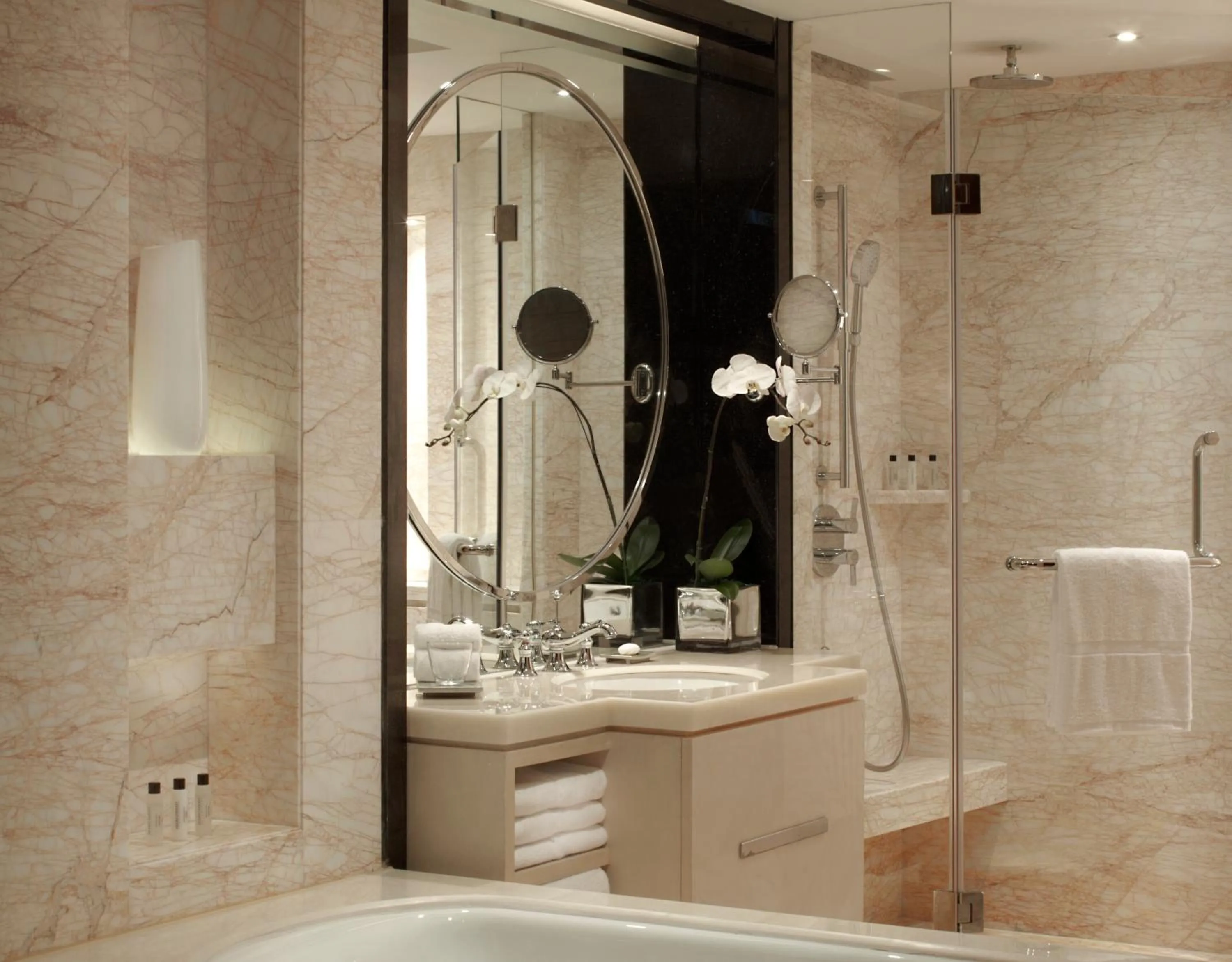 Toilet in Guangzhou Marriott Hotel Tianhe