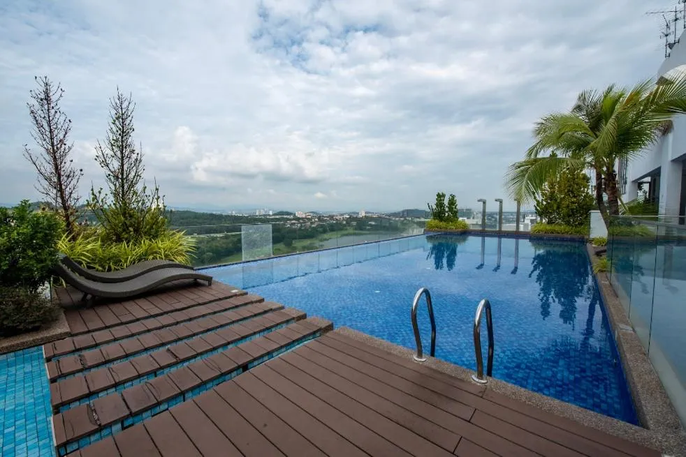 Swimming pool in Residensi Flora