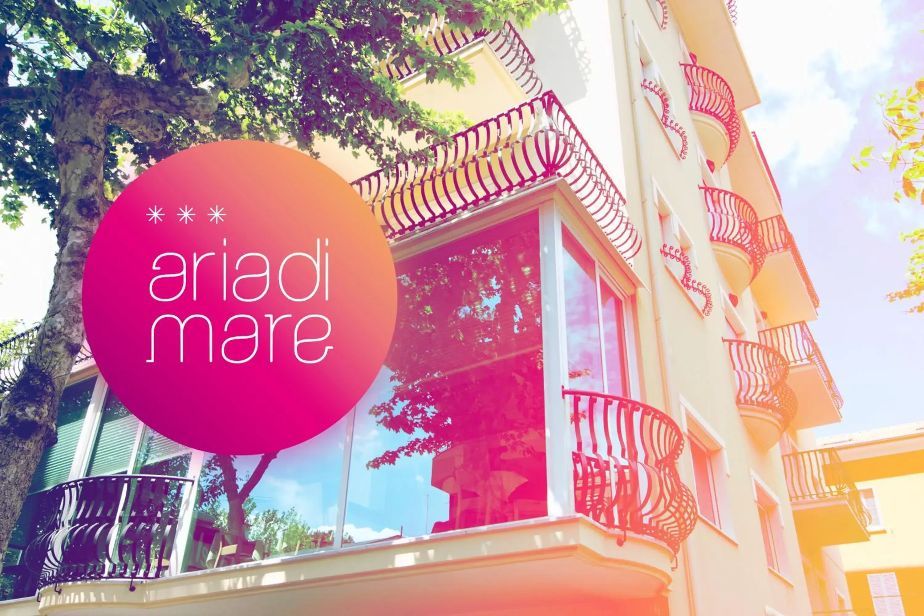 Hotel Aria di Mare Bed & Breakfast & Beach in centro a Riccione Hotel Aria di Mare Bed & Breakfast & Beach in centro a Riccione