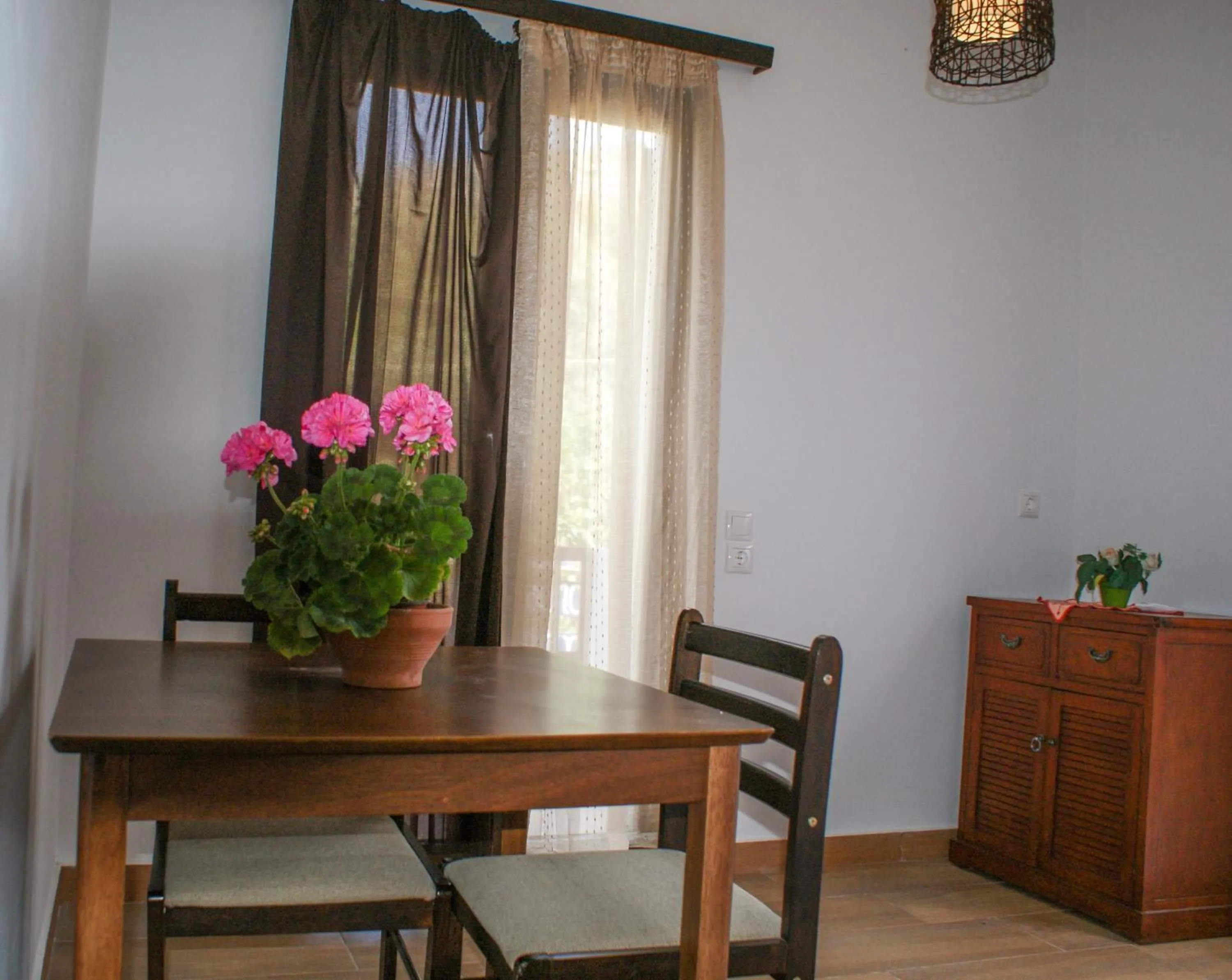 Decorative detail in Amorani Studios