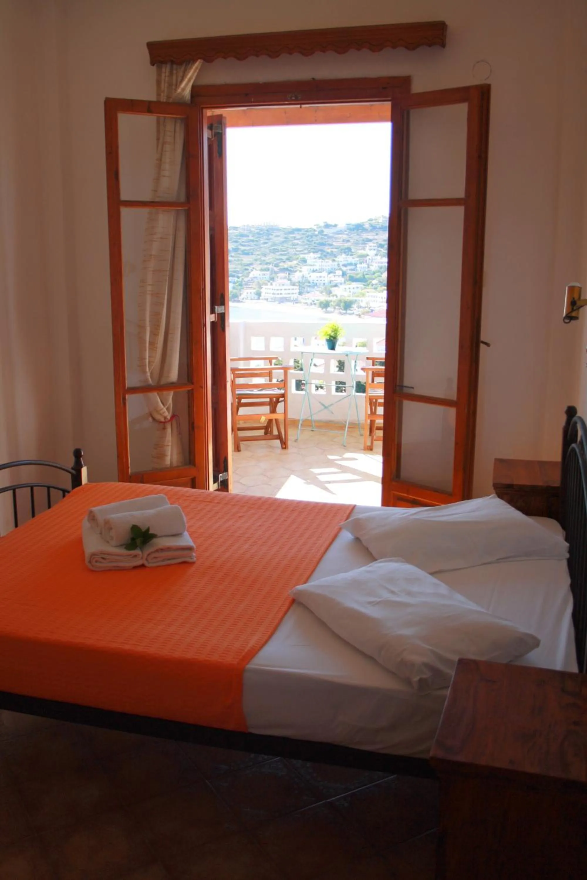 Bedroom, Bed in Amorani Studios