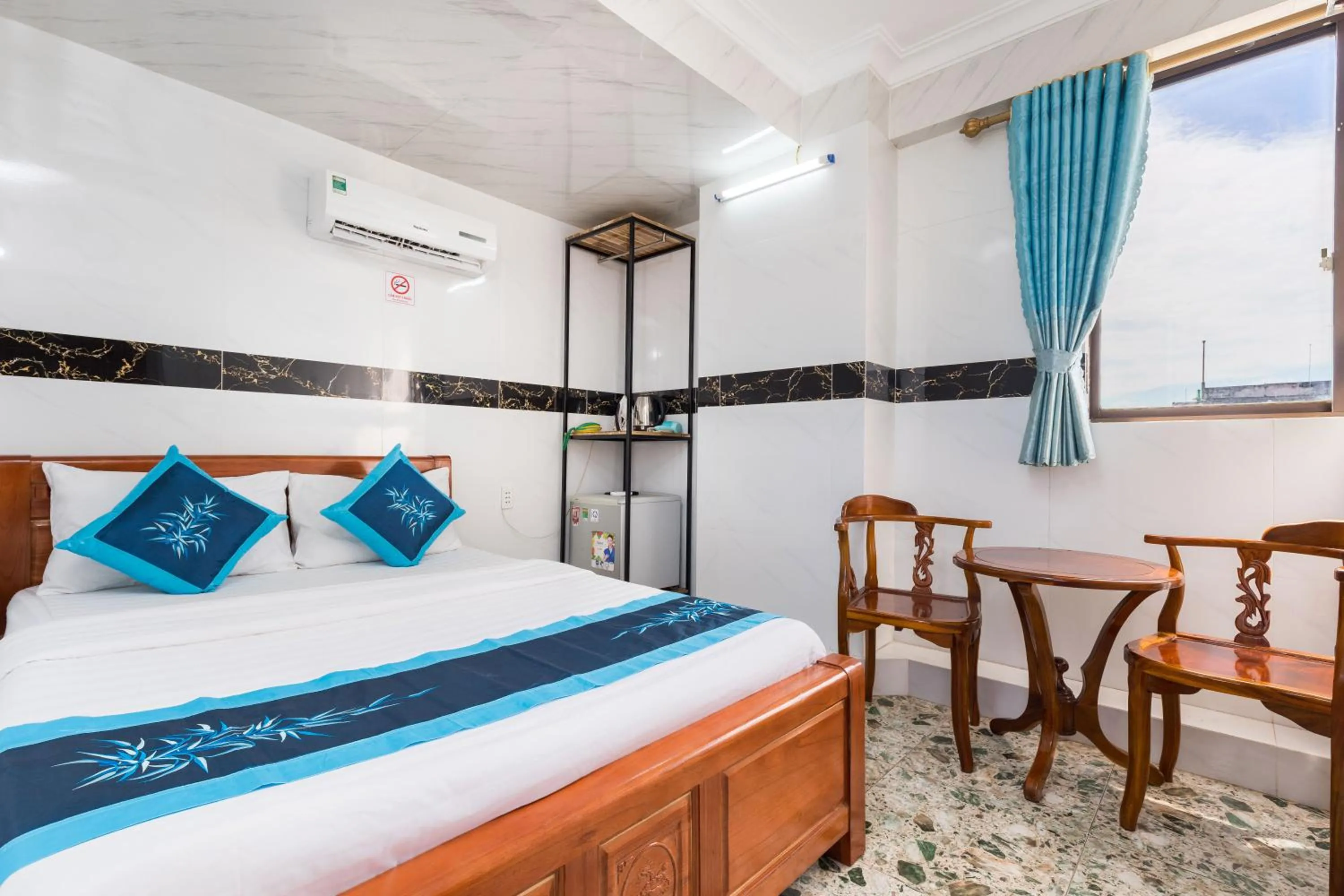 Photo of the whole room, Bed in Thanh Lan Hotel