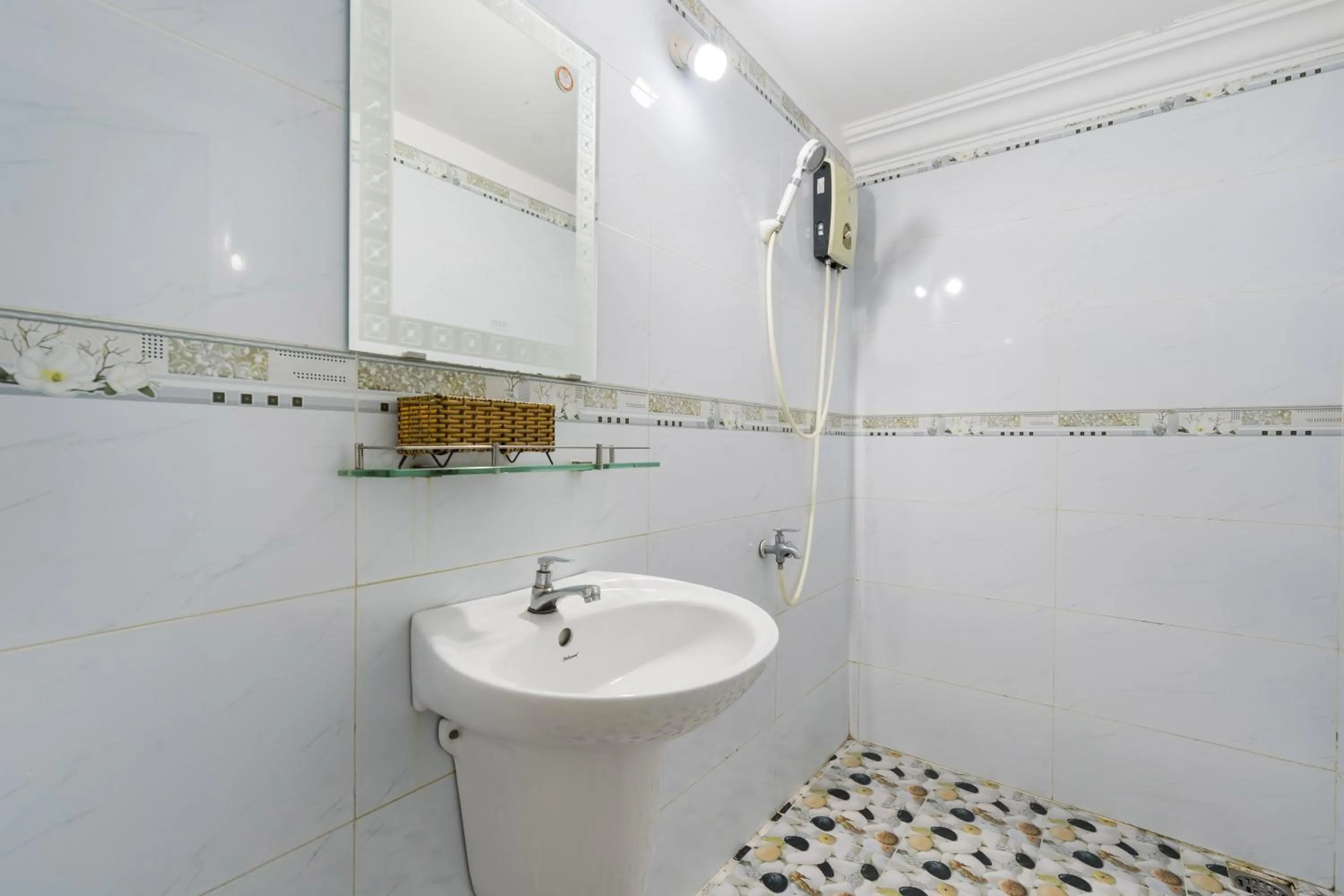 Bathroom in Thanh Lan Hotel