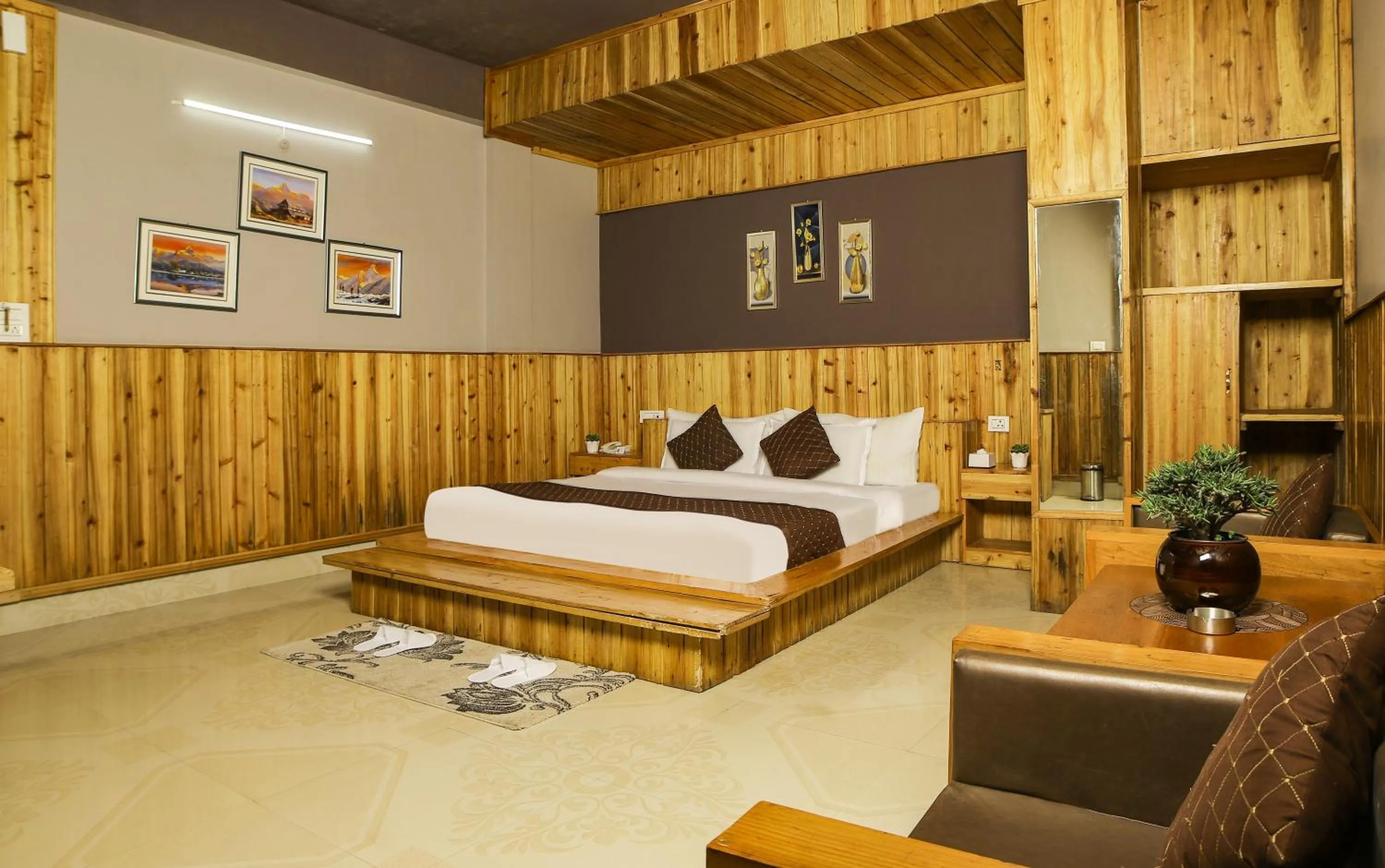Standard Double Room in Mount Queens Hill Resort & Spa