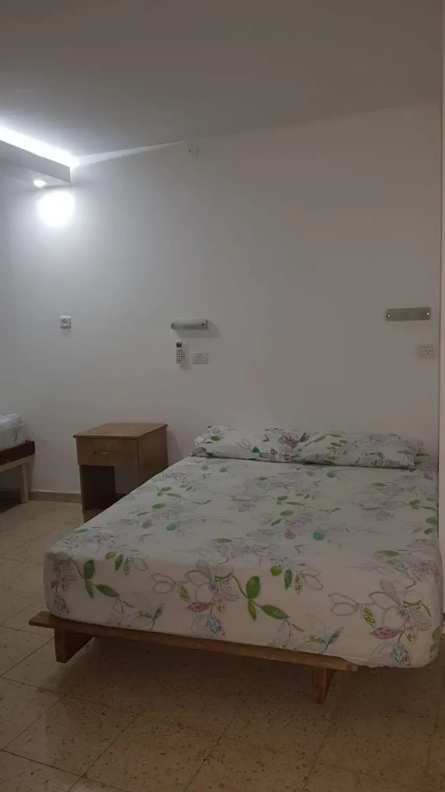 Quadruple Room with Private Bathroom in Arava Hostel Quadruple Room with Private Bathroom in Arava Hostel