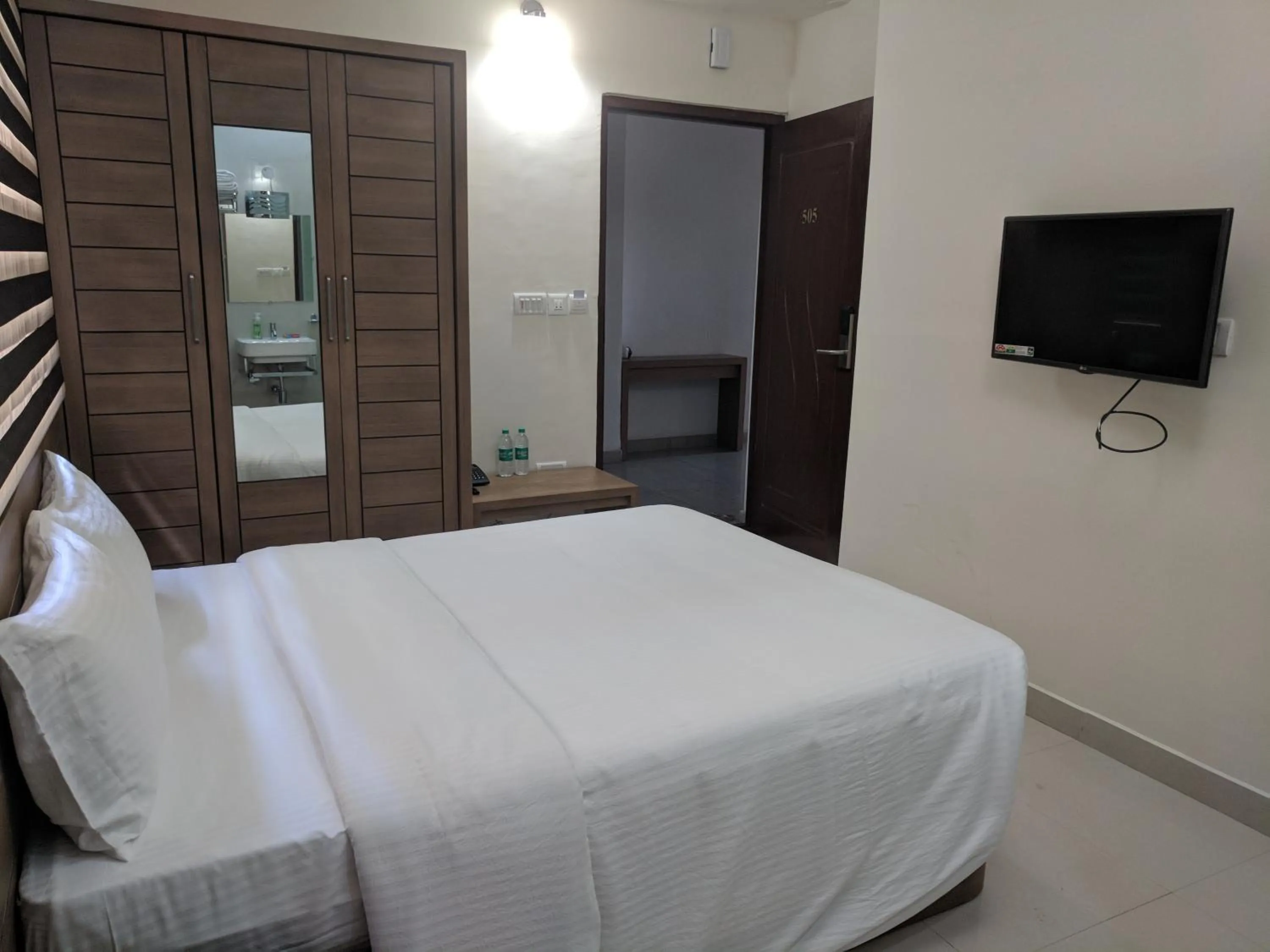 Bed in Clyford Suites