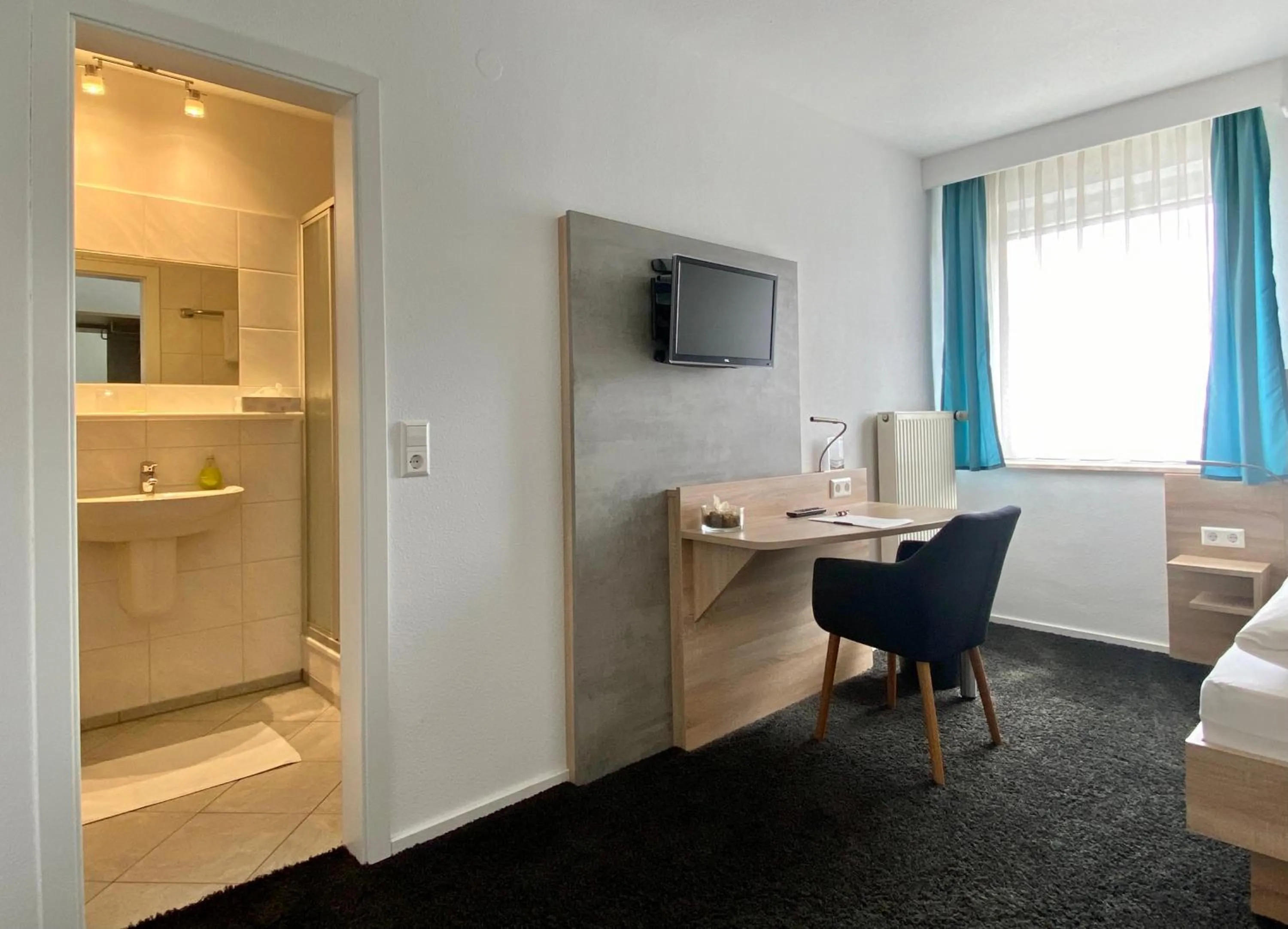 Staff, Bed in Hotel zur Sonne