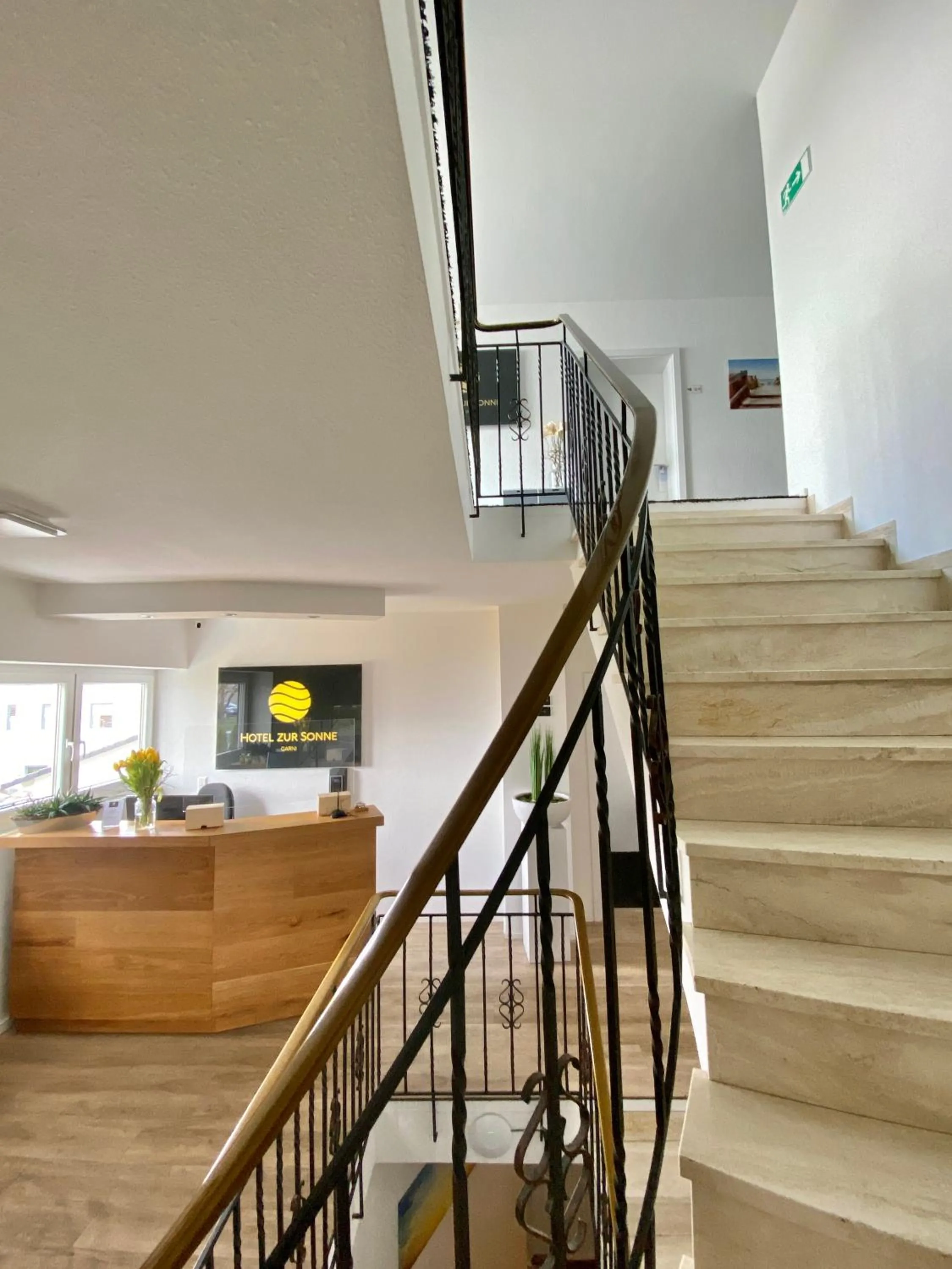 Lobby or reception in Hotel zur Sonne