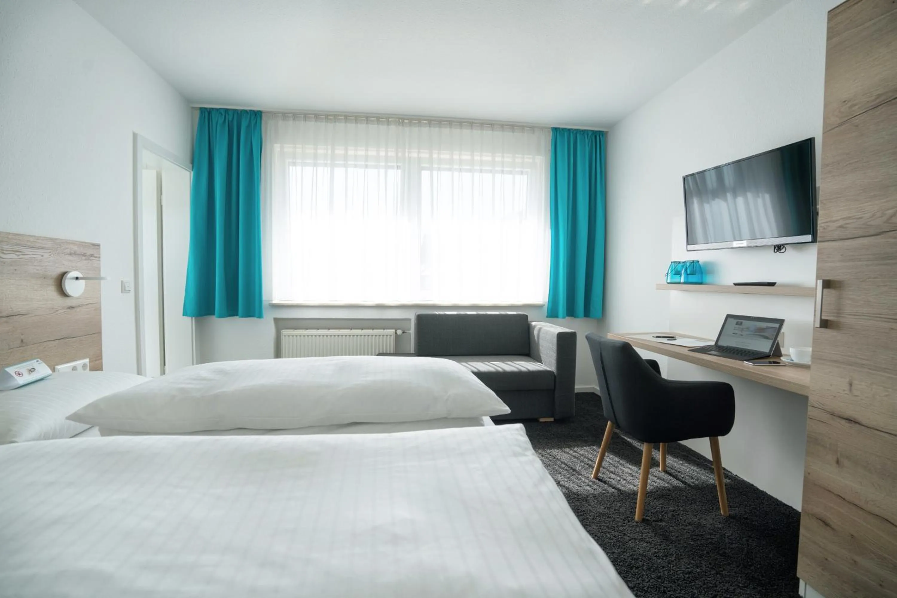 Bed in Hotel zur Sonne