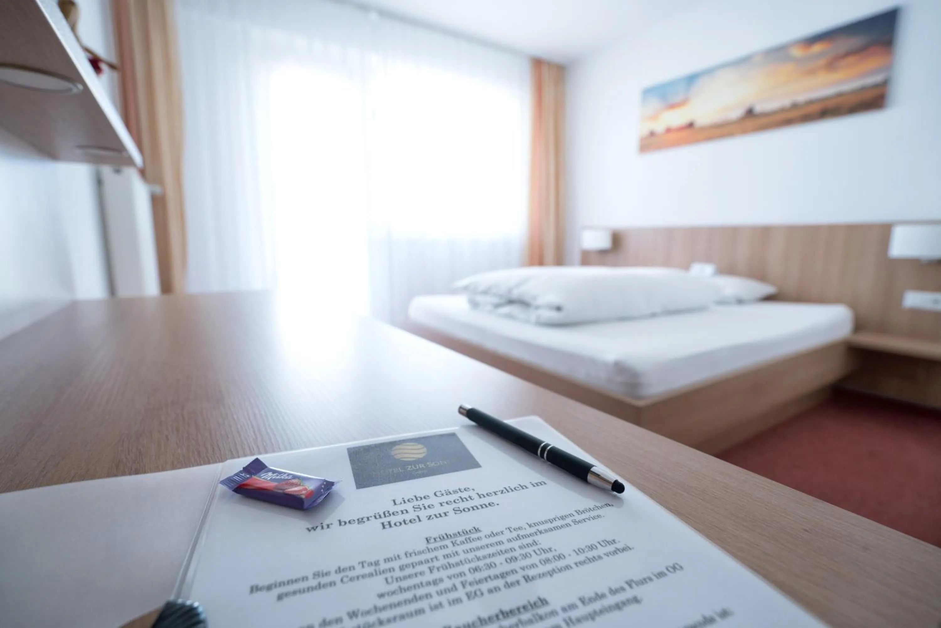 Bed in Hotel zur Sonne