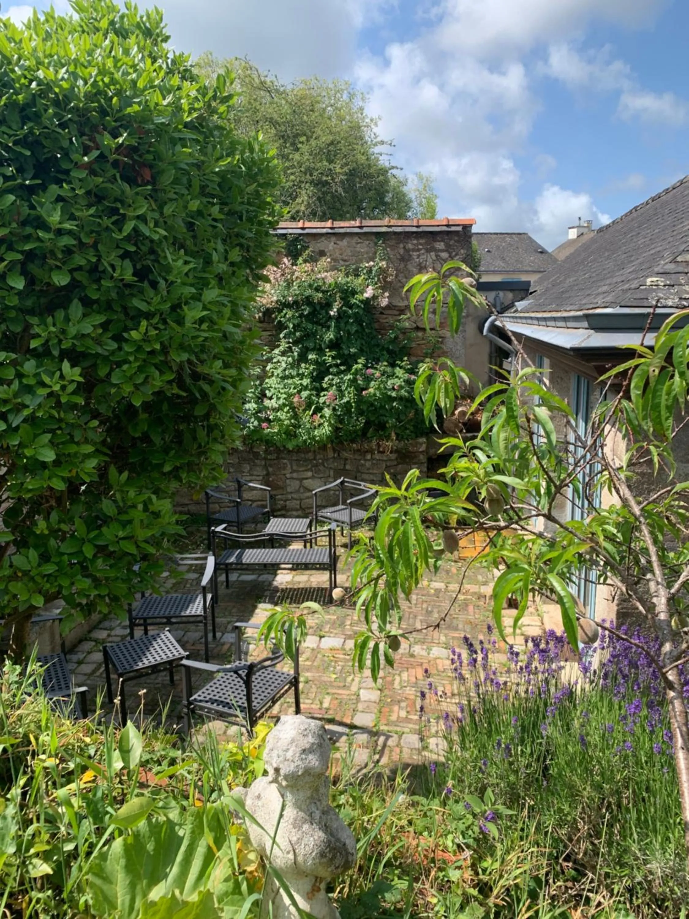 Property building in Auberge Bretonne