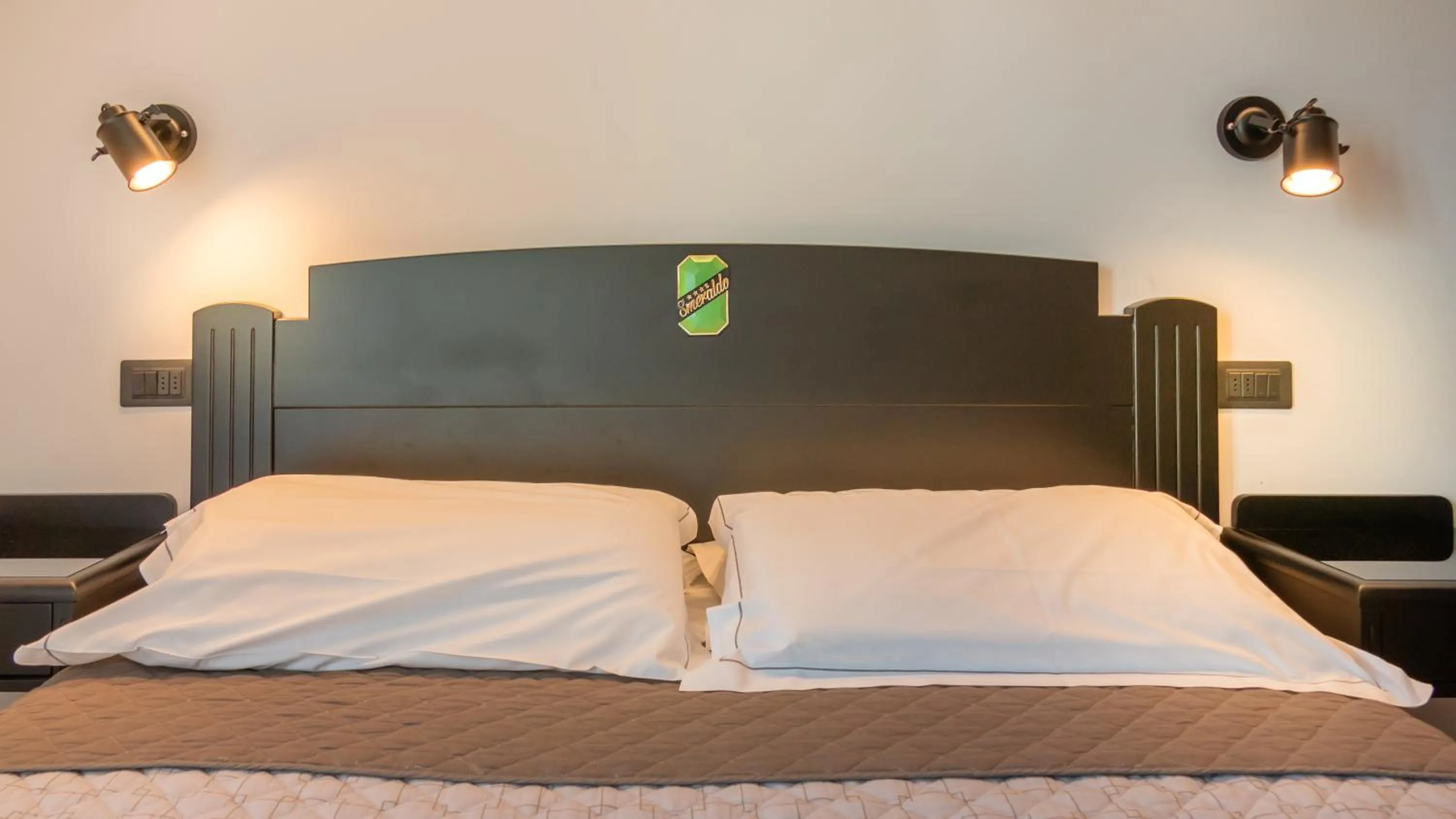 Bed in Hotel Smeraldo