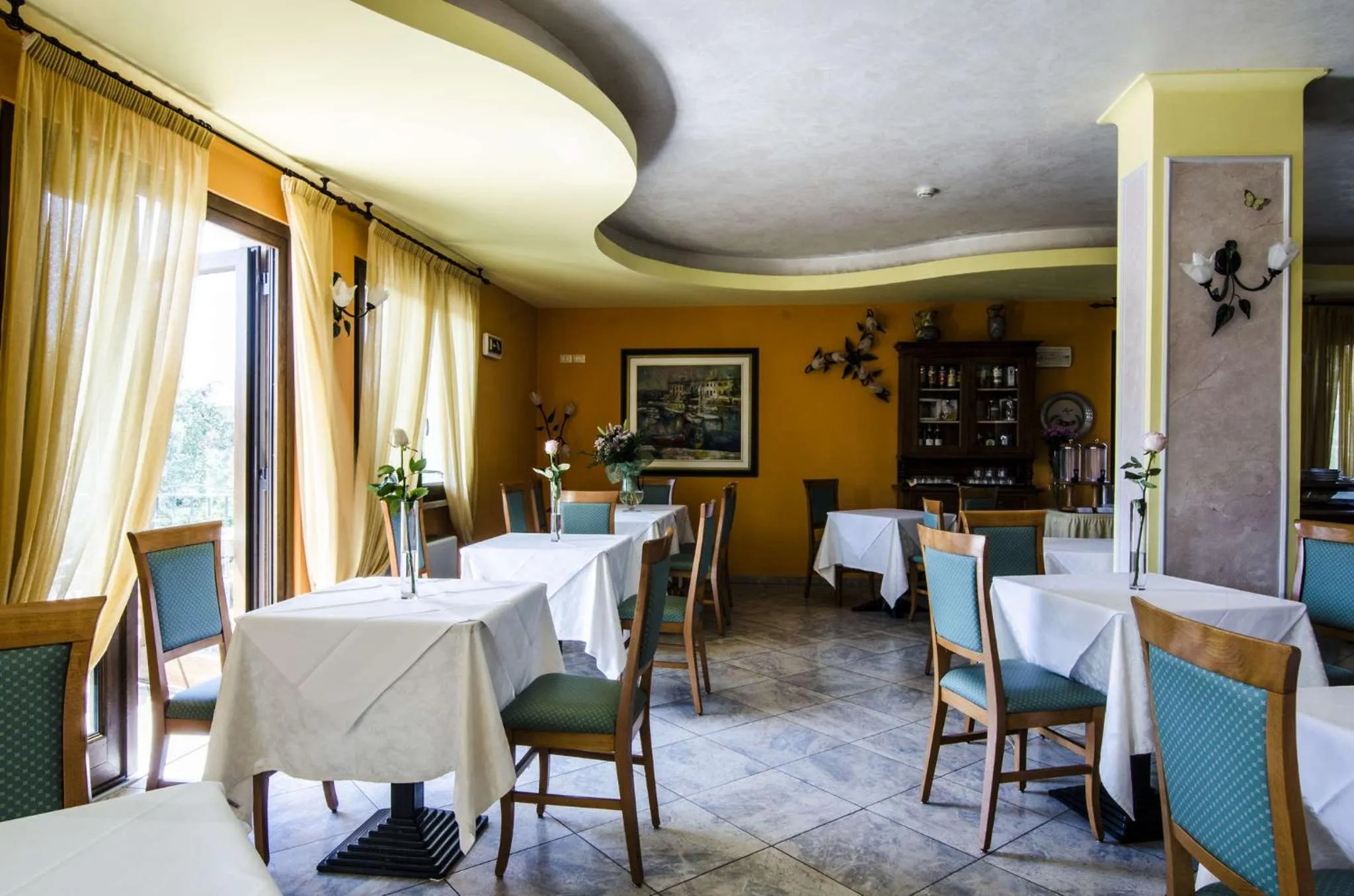 Communal lounge/ TV room in Hotel Smeraldo