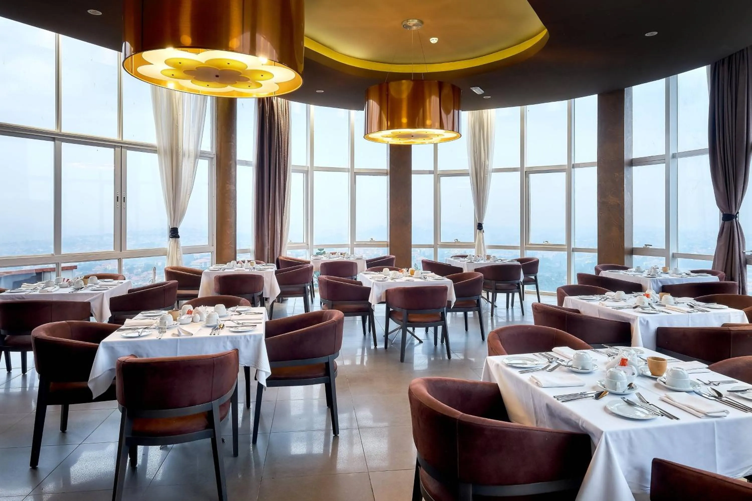 Restaurant/places to eat in Protea Hotel by Marriott Kampala Skyz